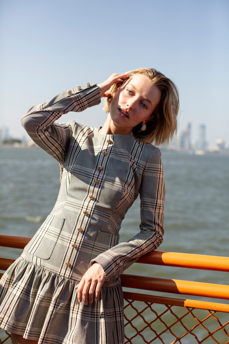 Cara Cara Adams Dress
Classic Elegance with Modern Flair in Every Detail outlook