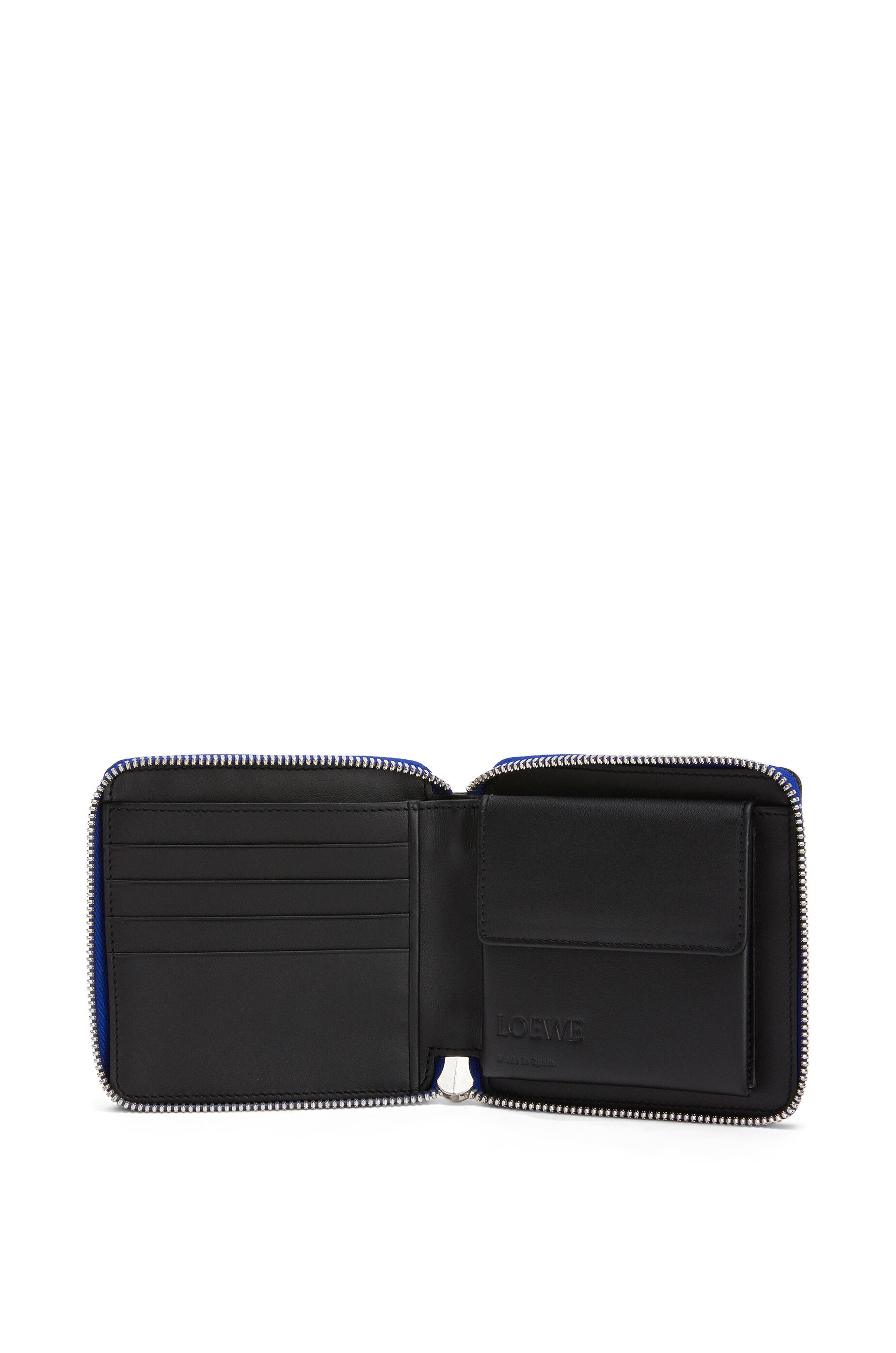 Square zip wallet in calfskin - 3