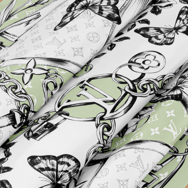 Blooming Monogram Square 90 3