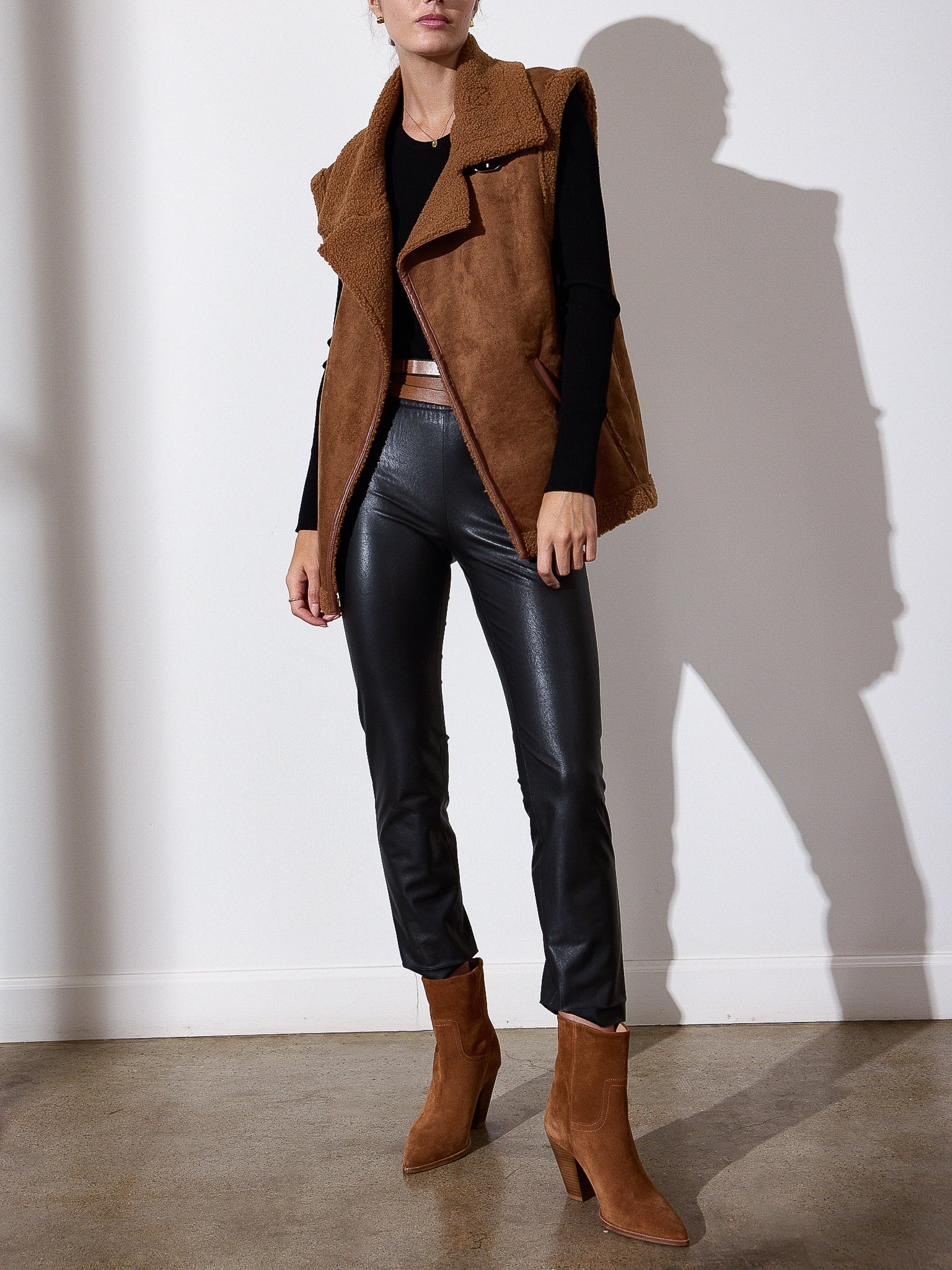 The Loredo Vest - 4