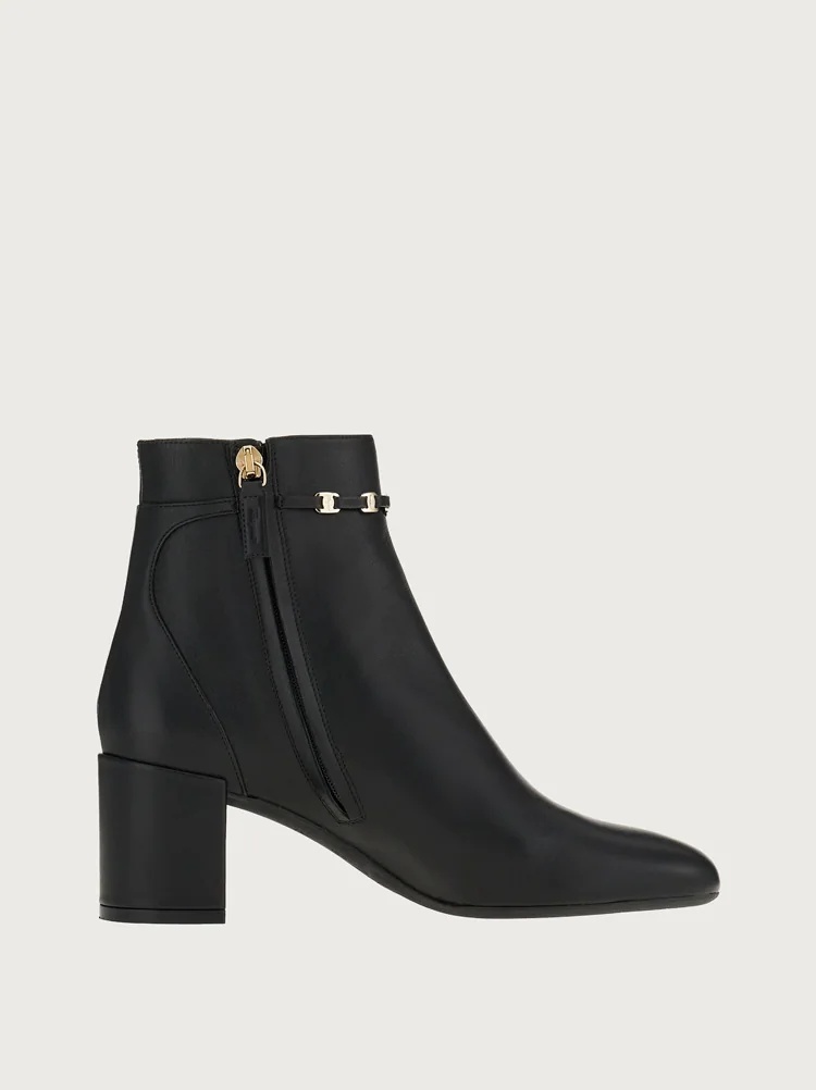 VARA CHAIN ANKLE BOOT - 6