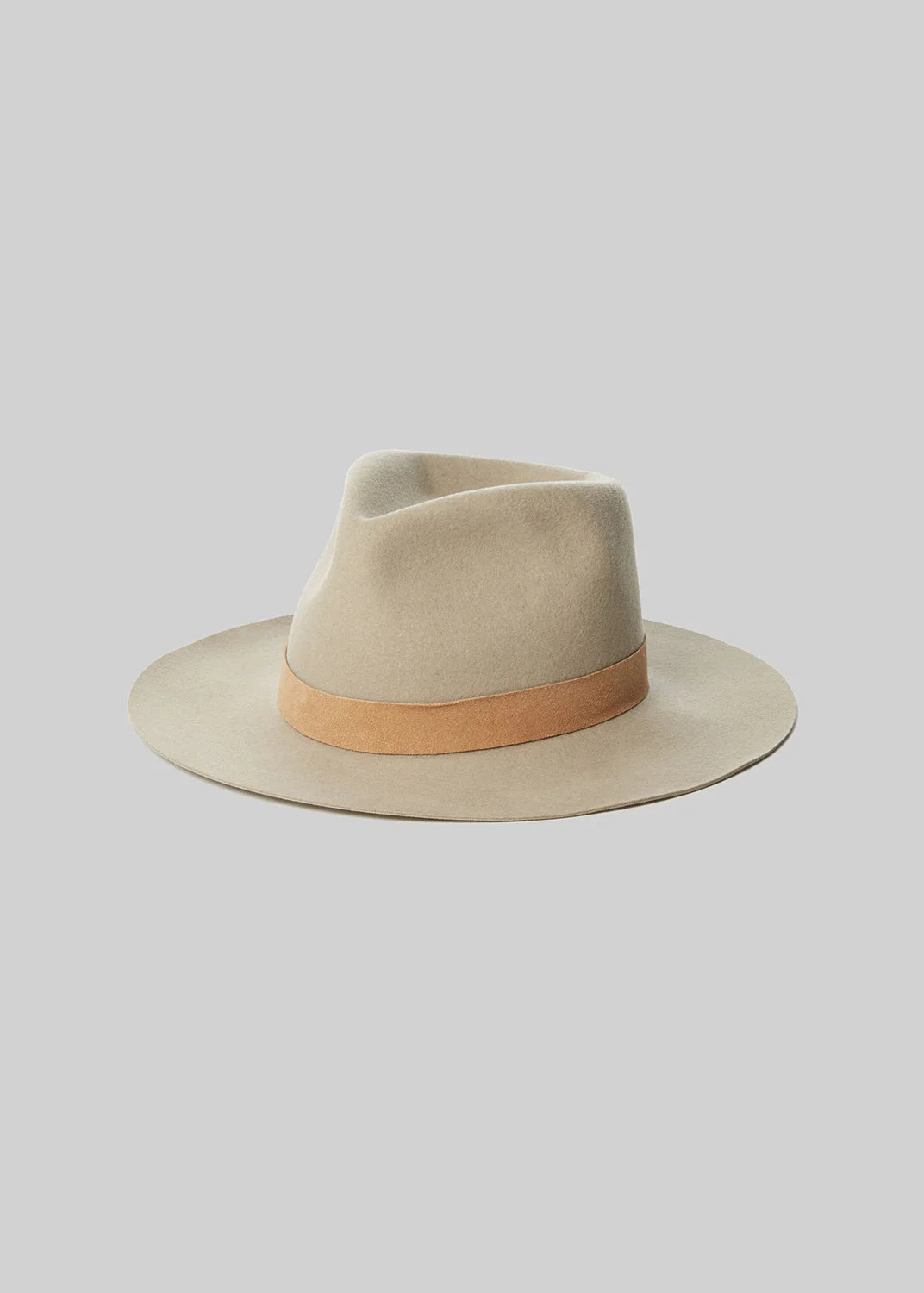 Janessa Leoné Ross Hat
In Clay - 1