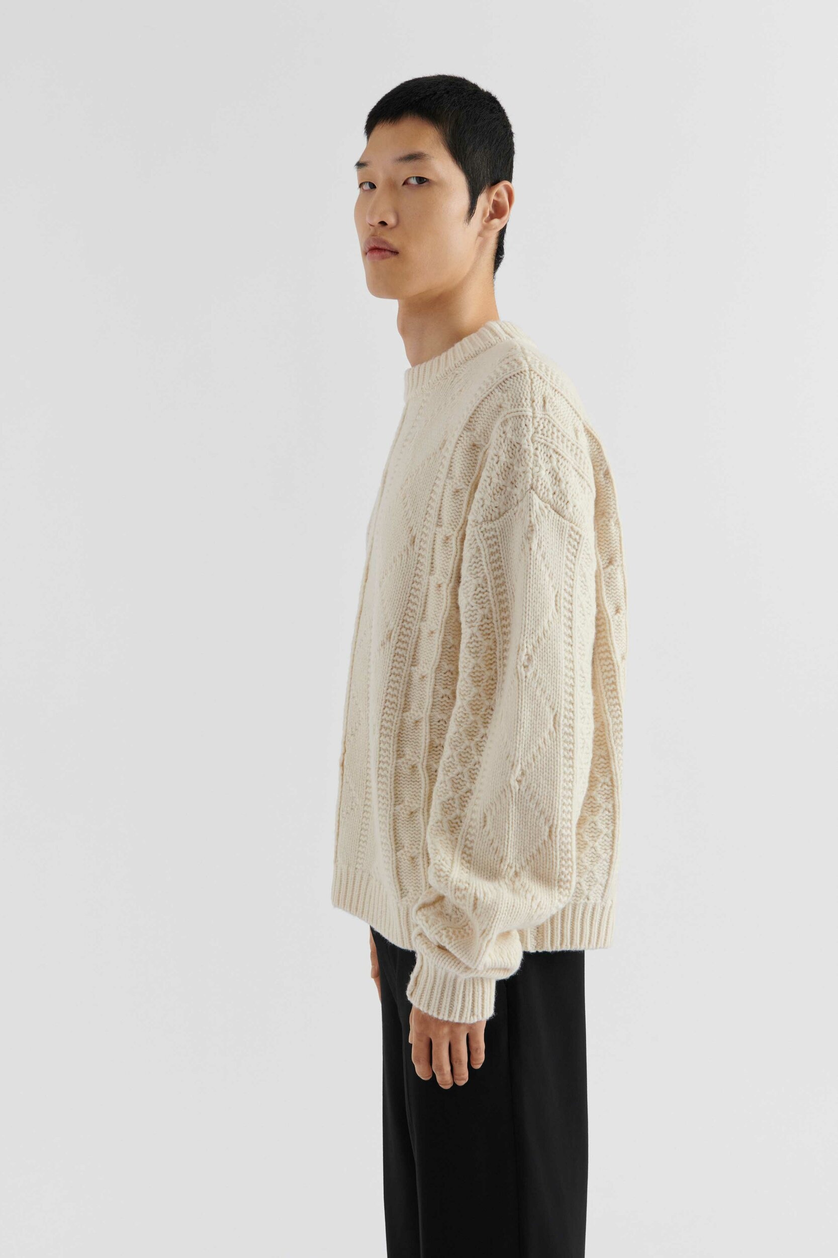 Noble Sweater - 7