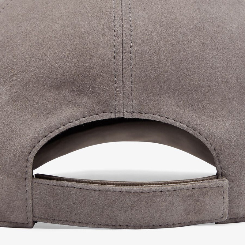 FENDI Yellow suede baseball cap outlook