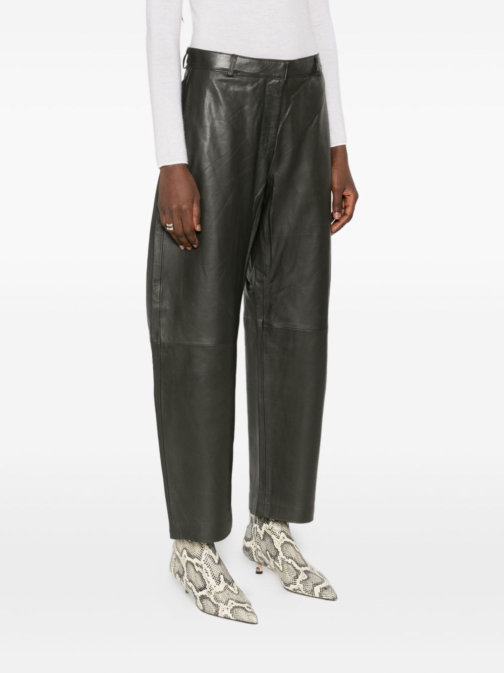 leather trousers - 3