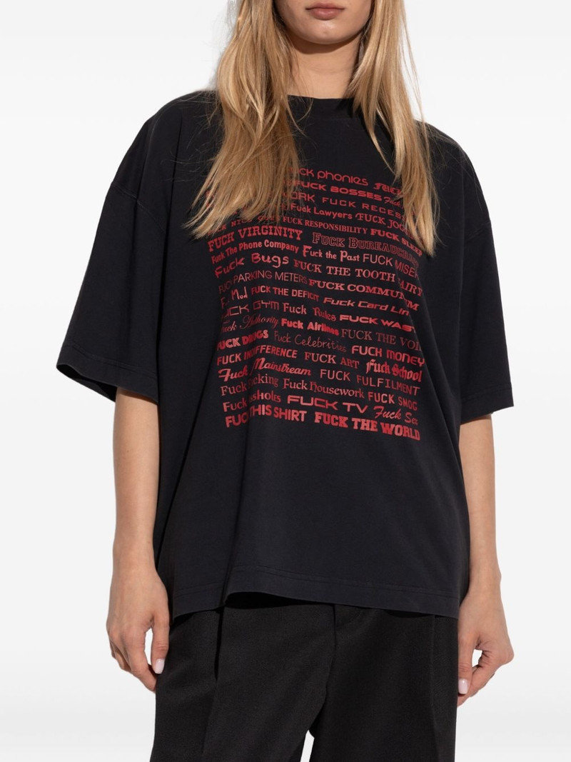VETEMENTS text-print short-sleeve T-shirt outlook