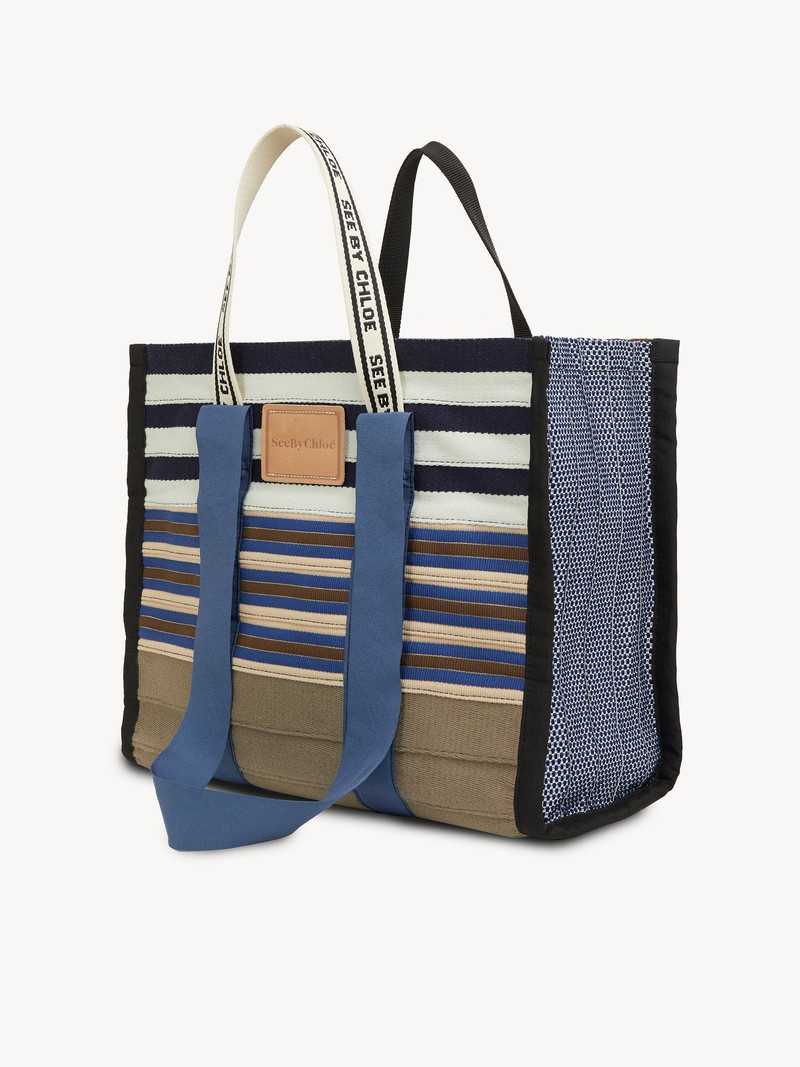 BOBBIE SMALL SQUARE TOTE 1