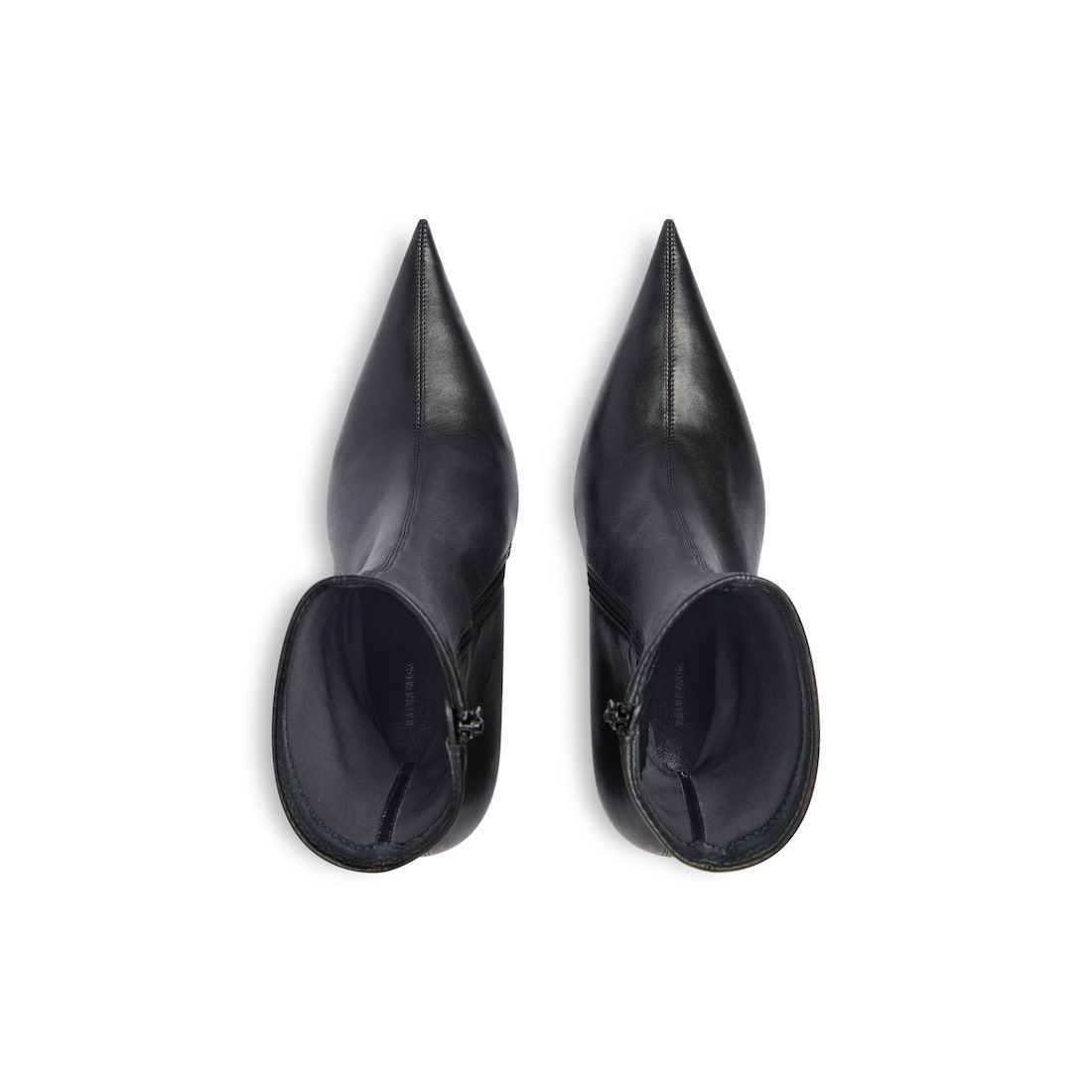 Women's Avenue Bootie in Black - 6