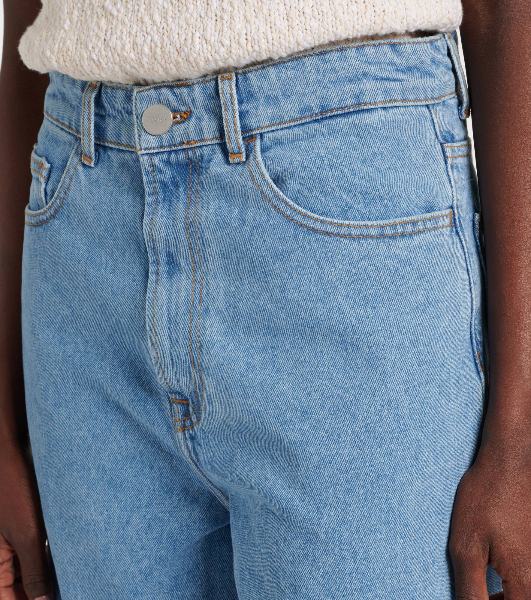 Oversized denim shorts - 4
