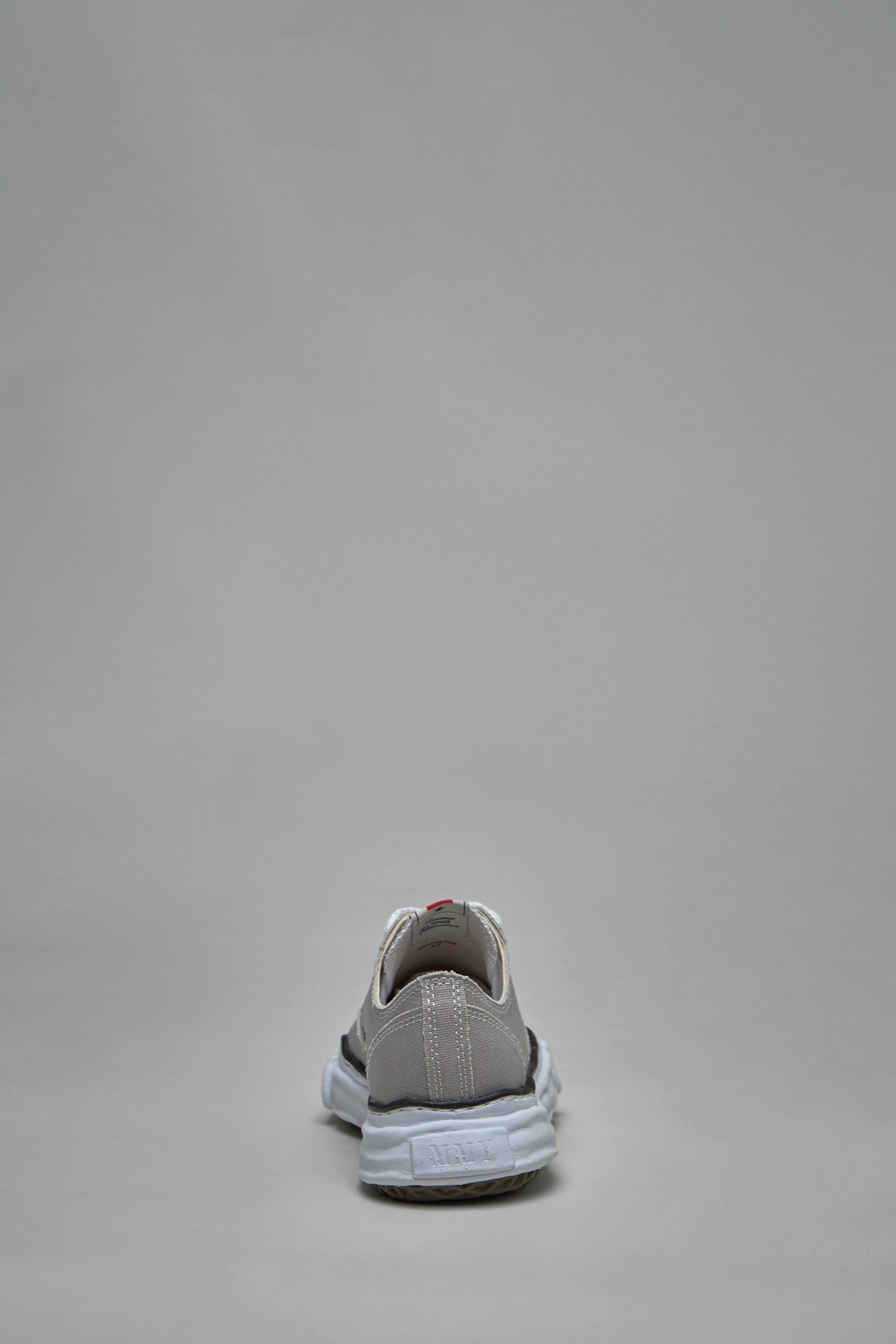 PETERSON Low Top Sneaker - 4