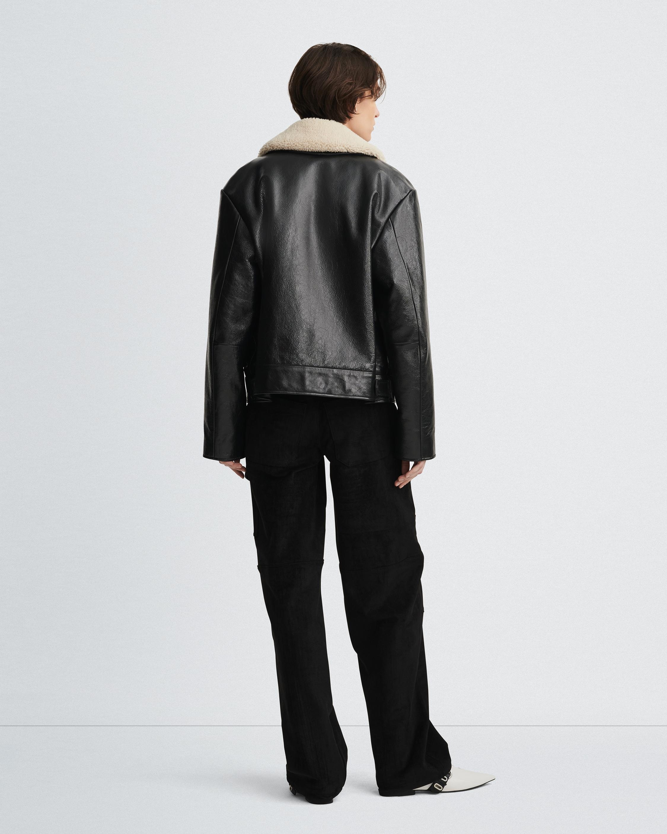 Colton Leather Jacket
Classic Fit - 5