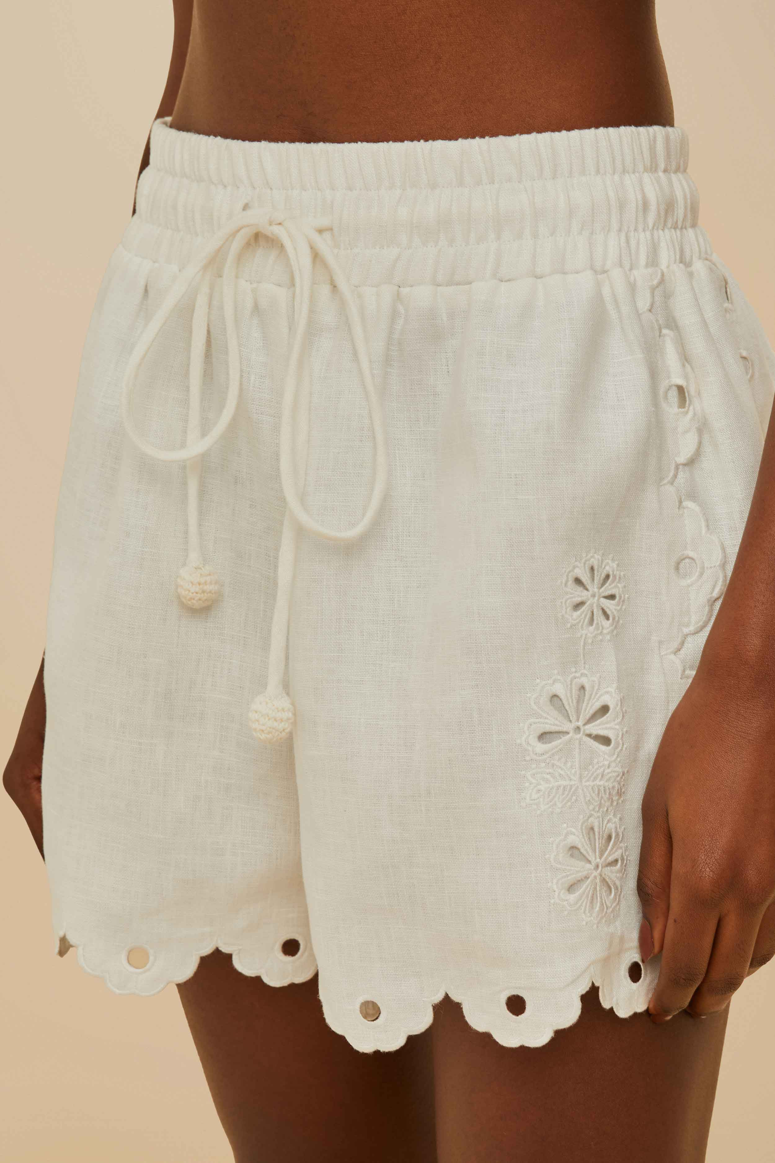 Off-White Flowers Richelieu Euroflax™ Premium Linen Shorts - 2
