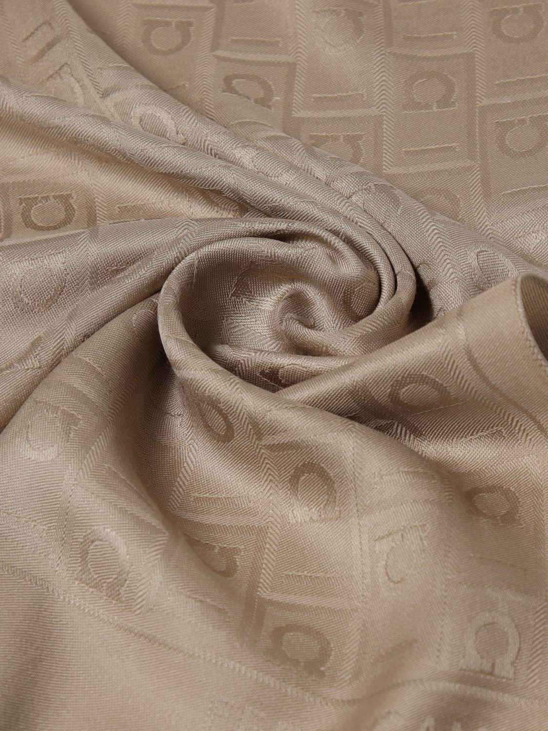 Neck scarf woman Ferragamo - 3