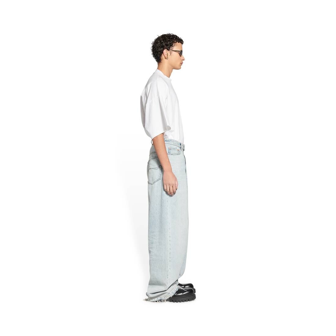 Pull-up Pants in Light Blue - 3