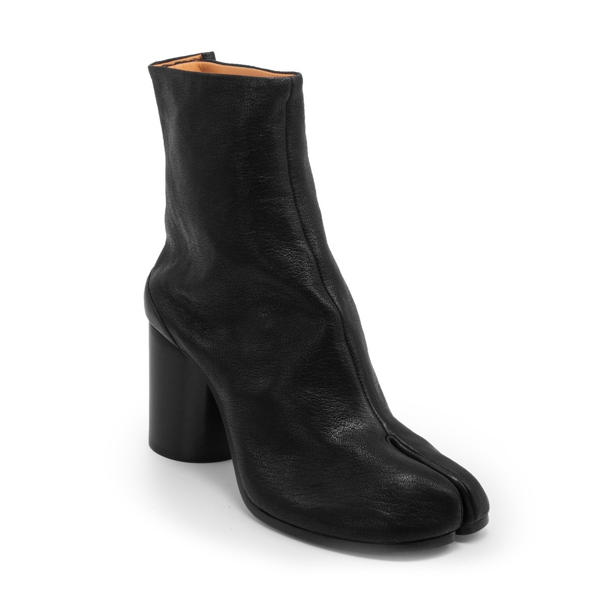 Tabi Soft Leather Heeled Boots Black in Black - 3