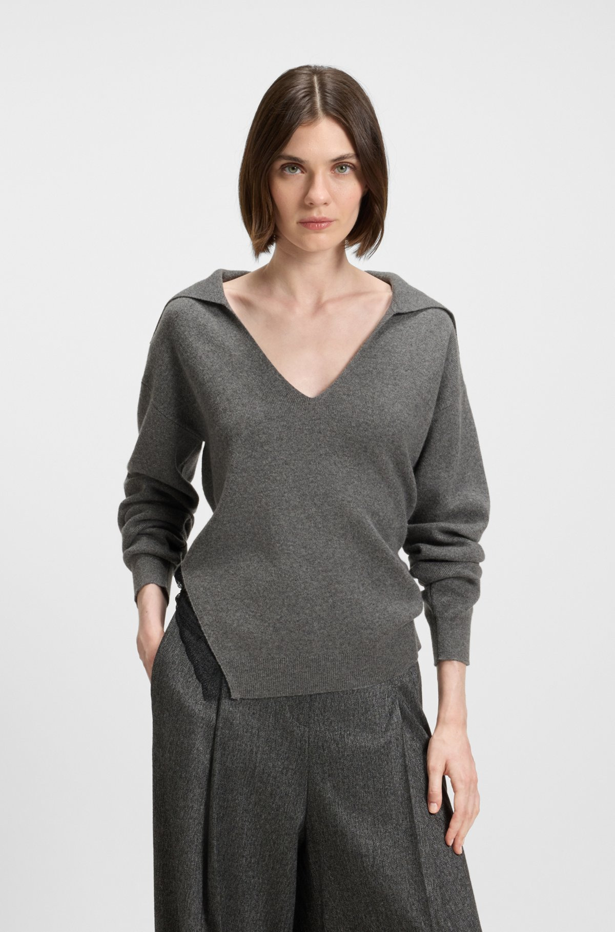 COLLARED SWEATER IN WOOL AND CASHMERE WITH LACE INSERTS - 2