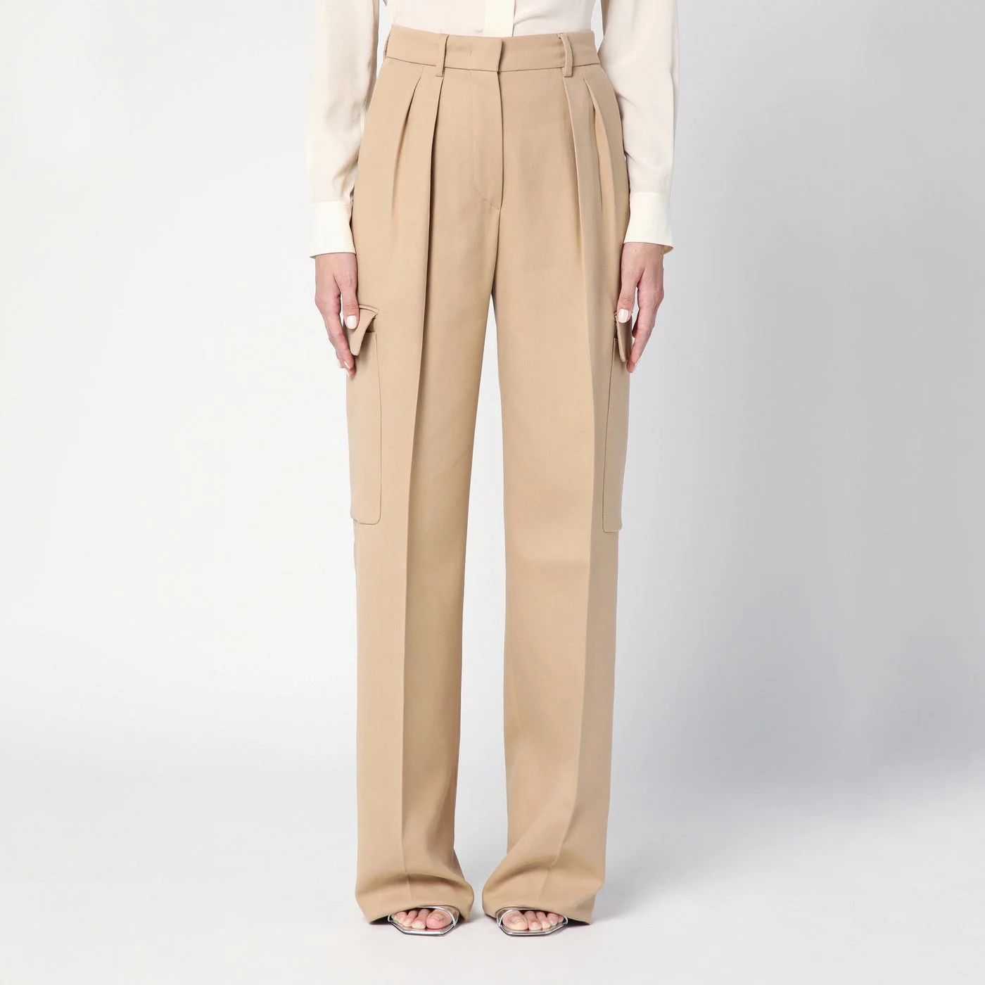 Caramel-coloured cargo trousers - 1