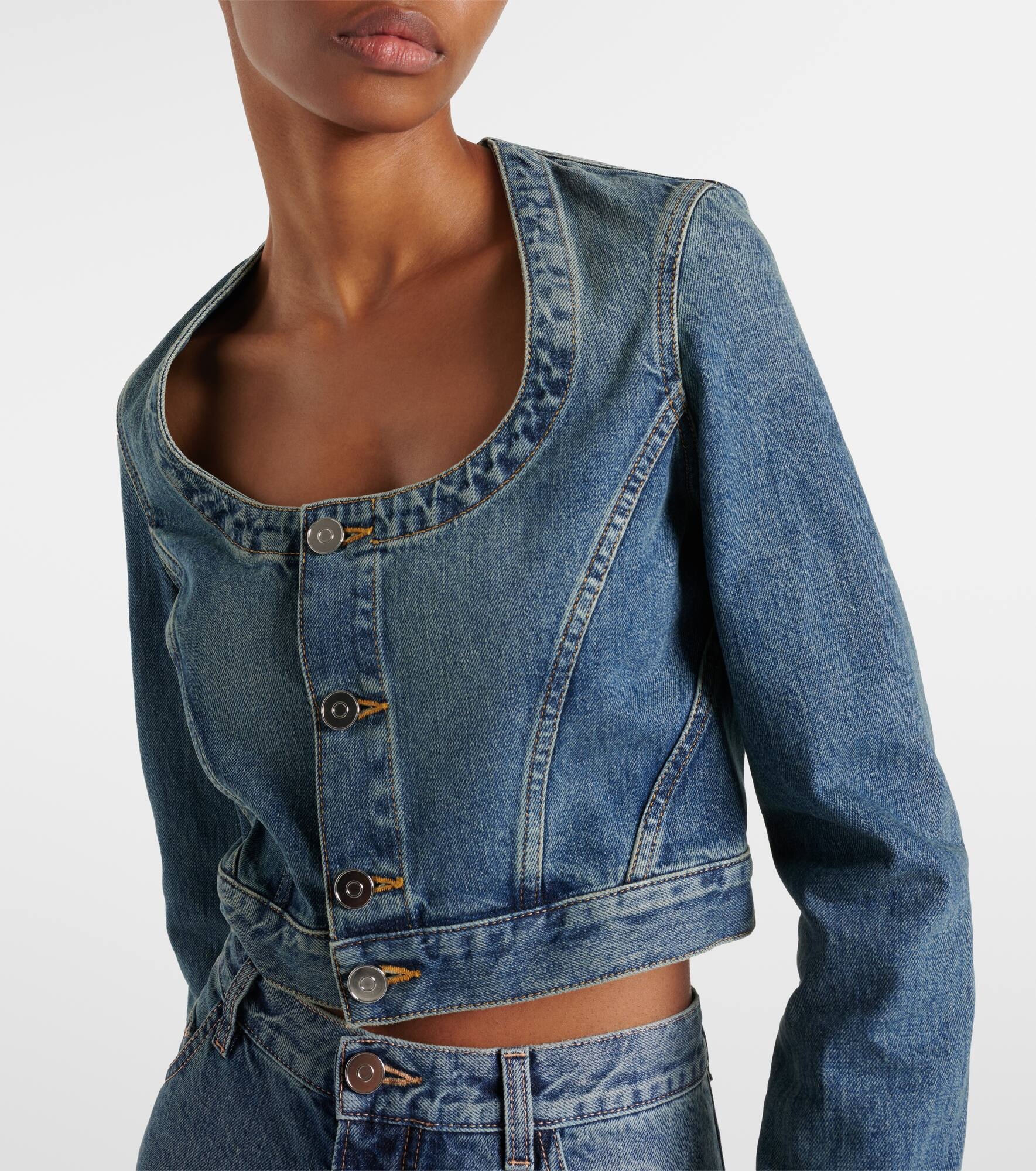 Cropped denim jacket - 4
