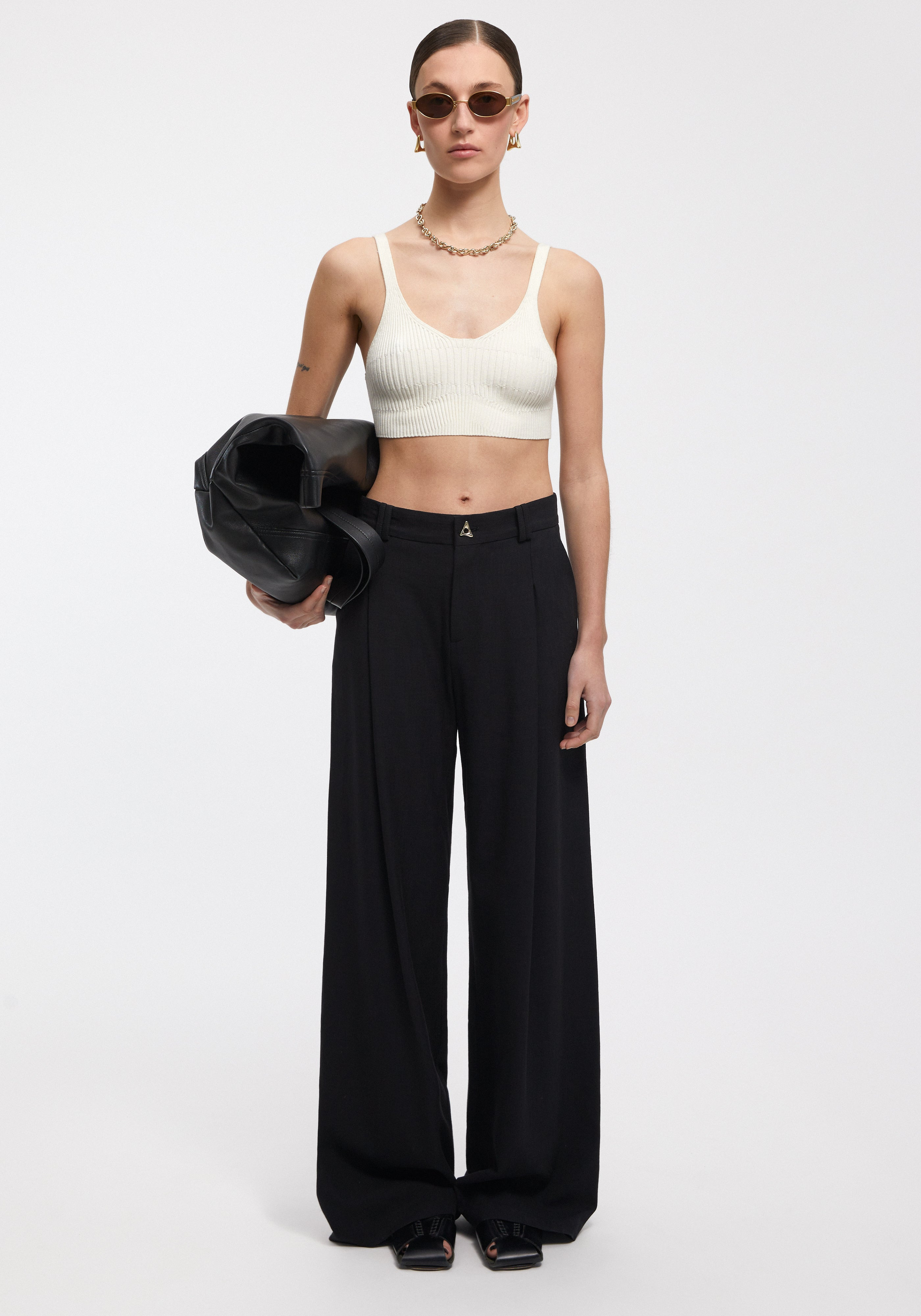 JOAN
Knitted bralette - 3