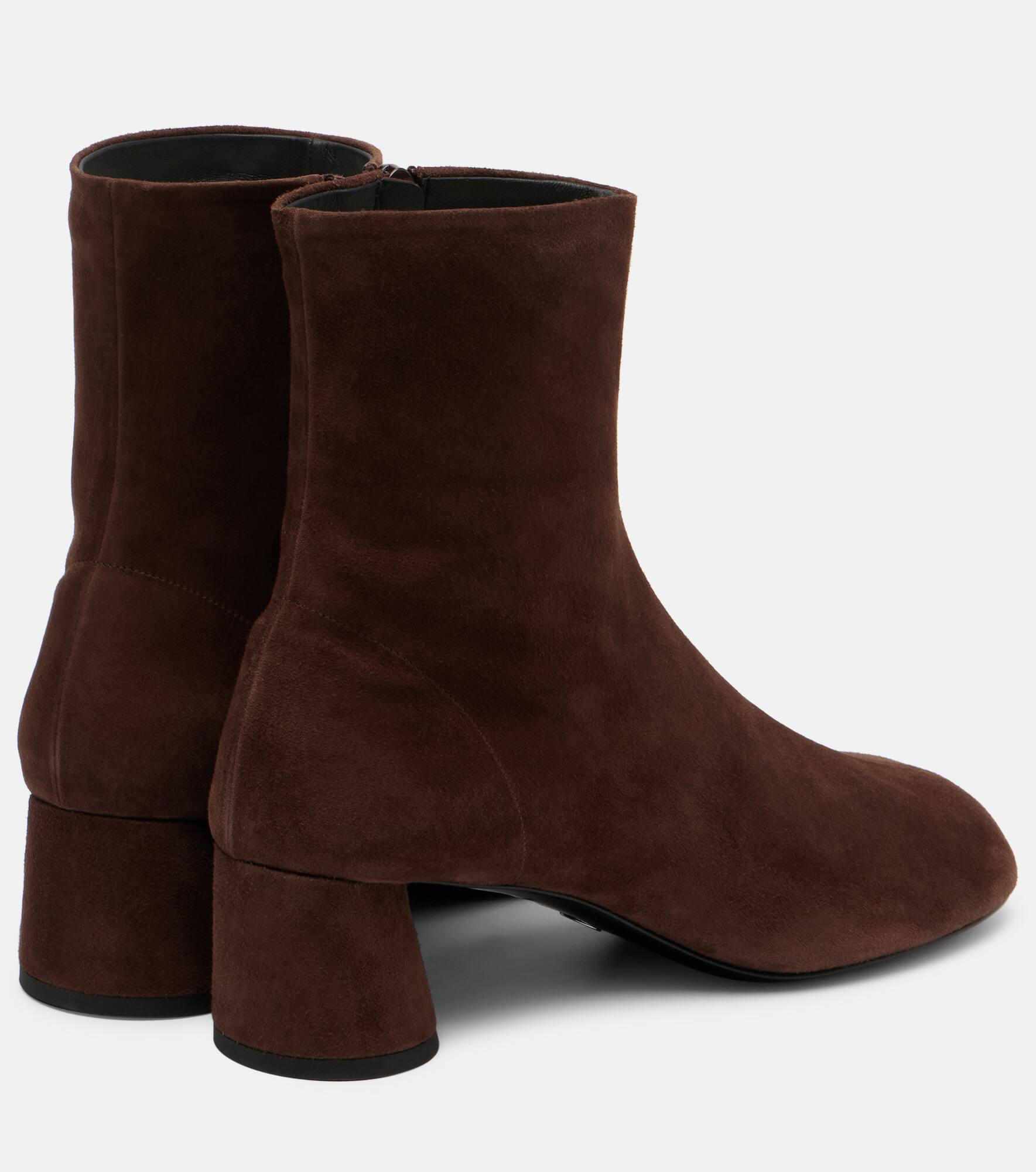 Glove suede ankle boots - 2