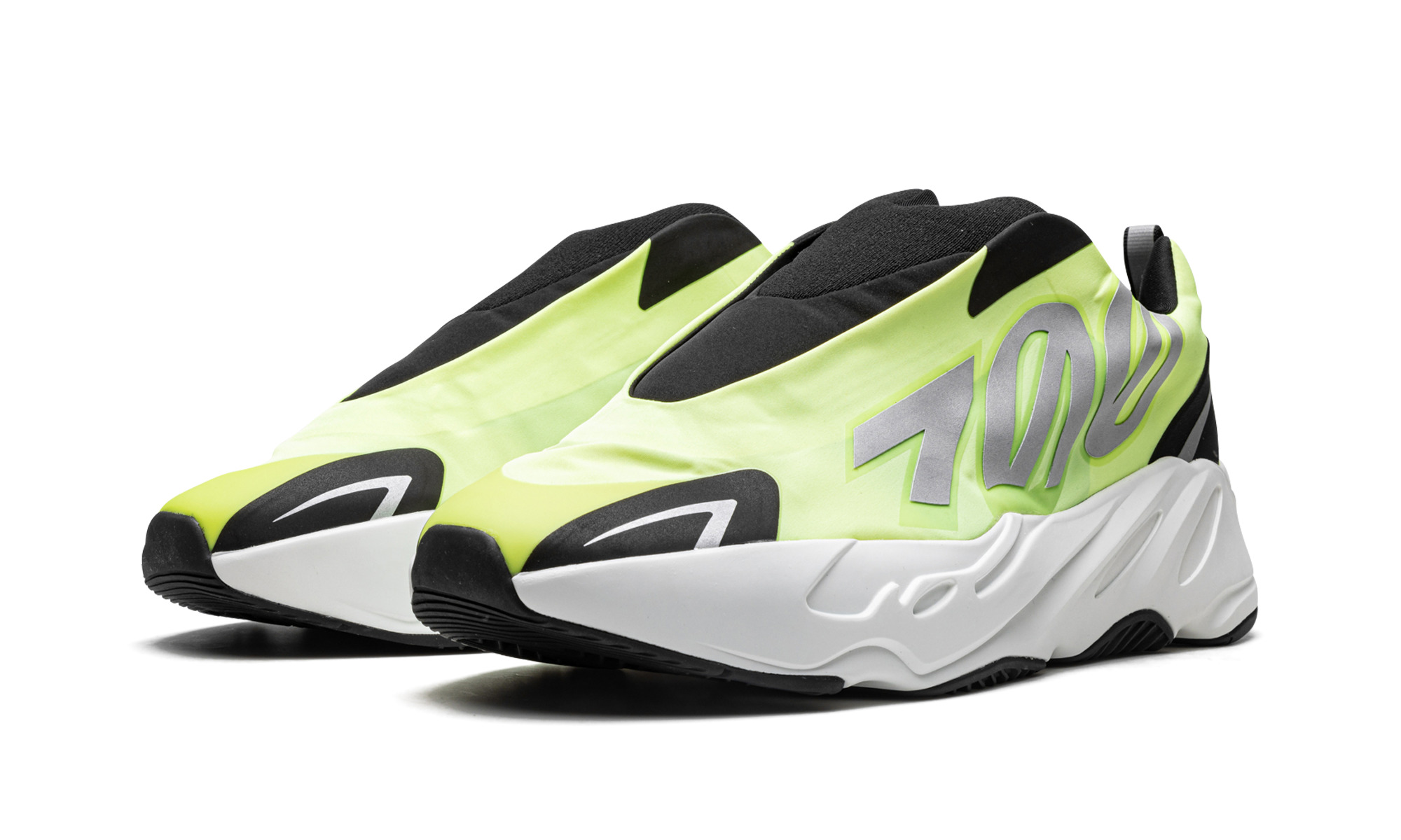 Yeezy Boost 700 MNVN Laceless - 2