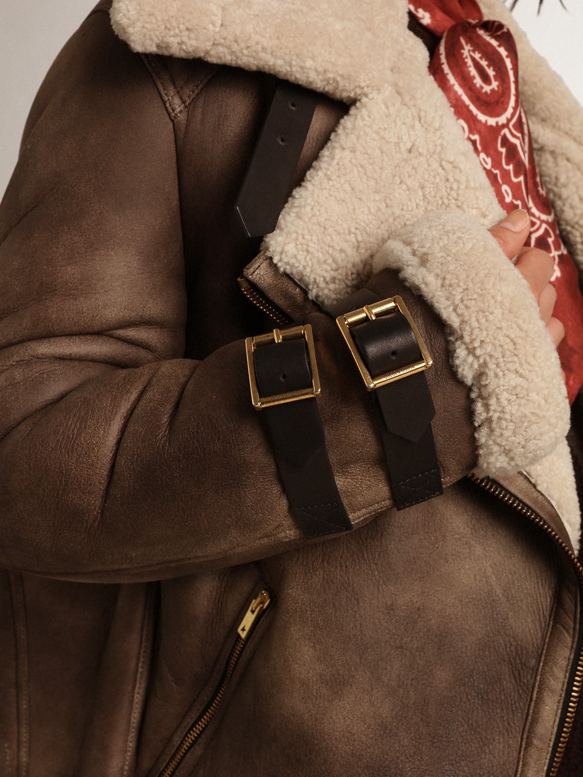 Women's leather jacket with shearling collar - 6
