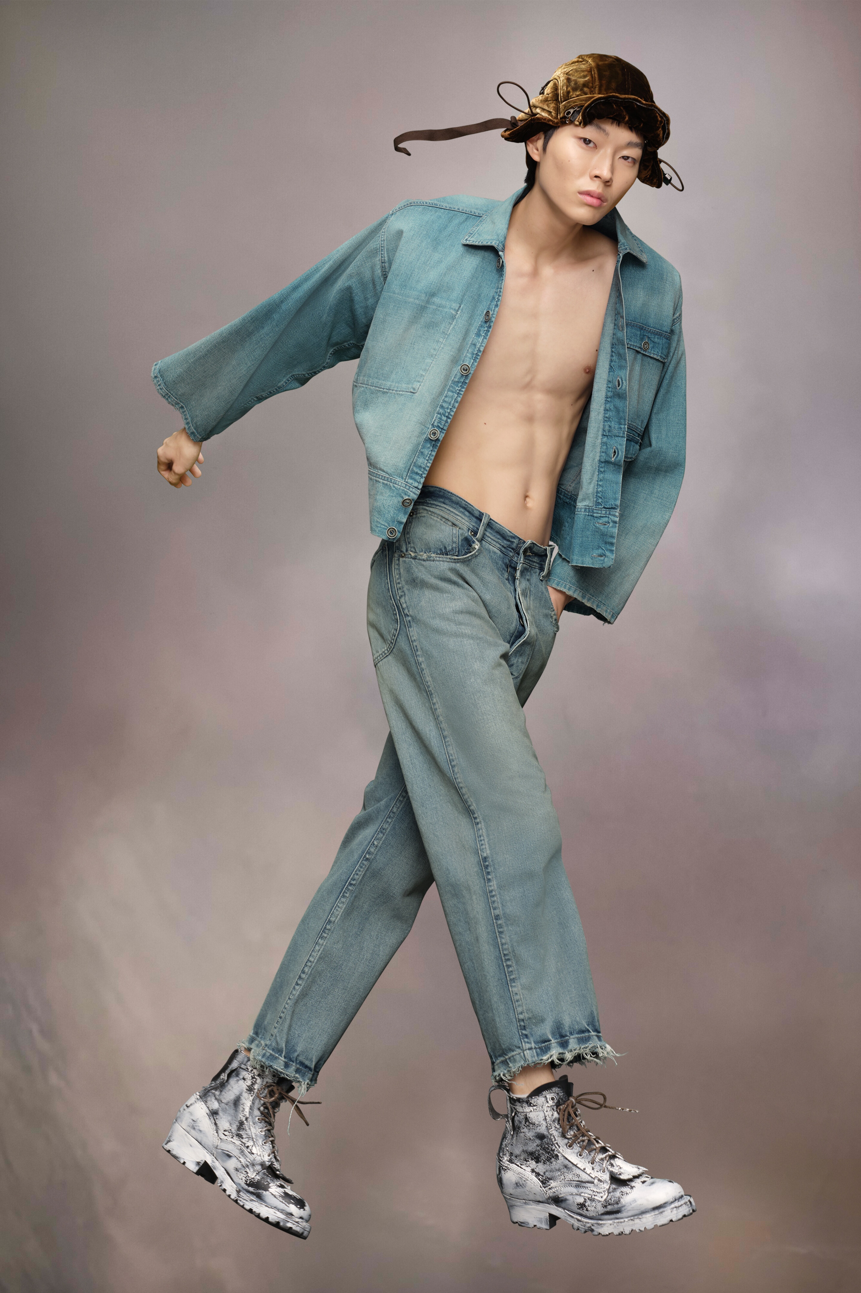 Distressed jeans - 4