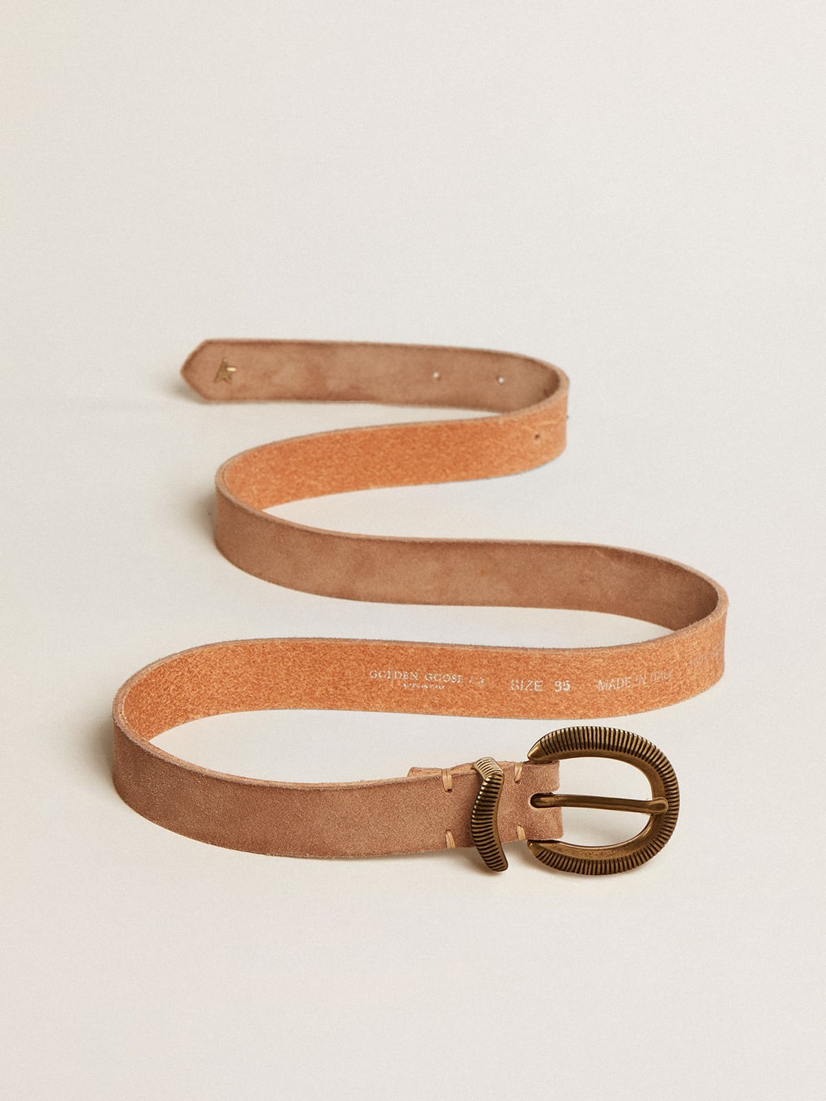 Ash-colored nubuck leather belt with gold buckle - 4