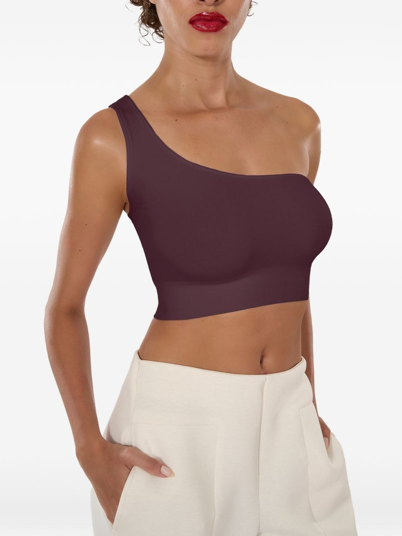 one-shoulder sleeveless top 4