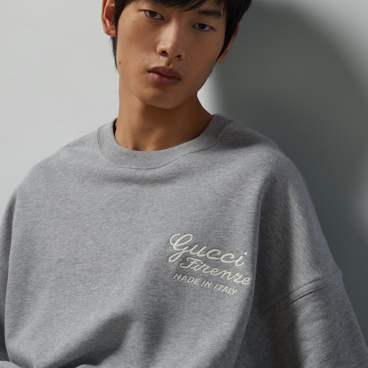Cotton jersey sweatshirt with embroidery - 3