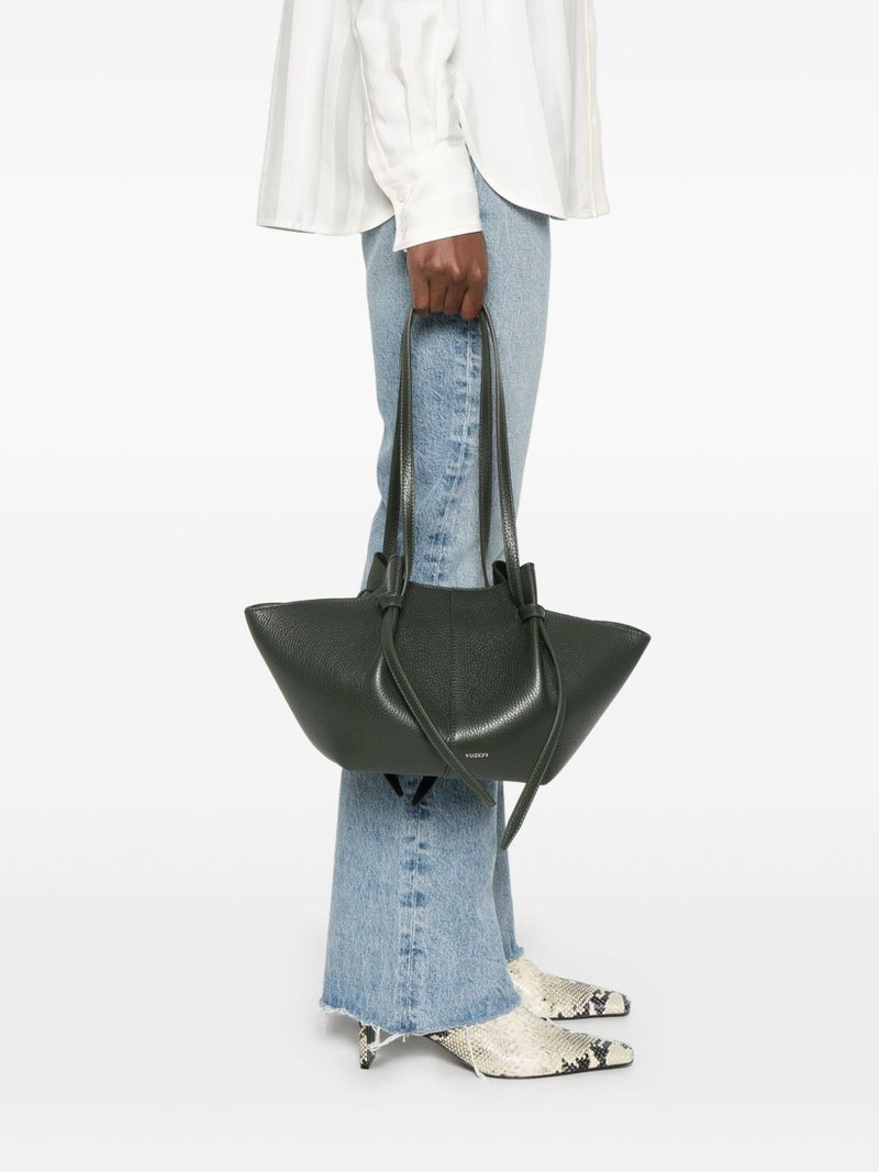 Yuzefi Mochi shoulder bag outlook