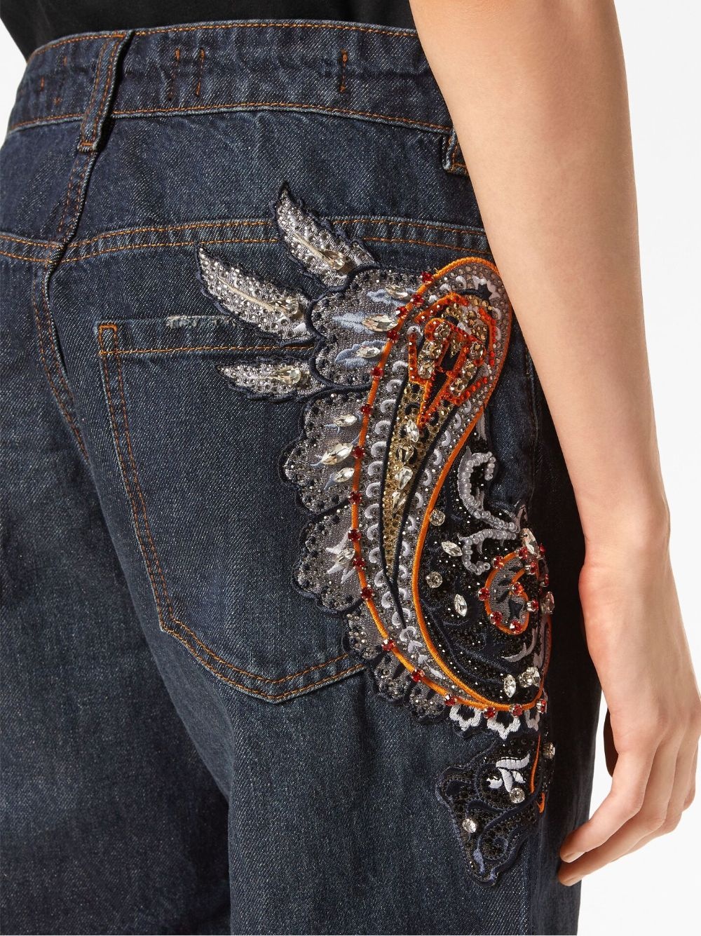 appliqué-detail tapered boyfriend jeans - 5