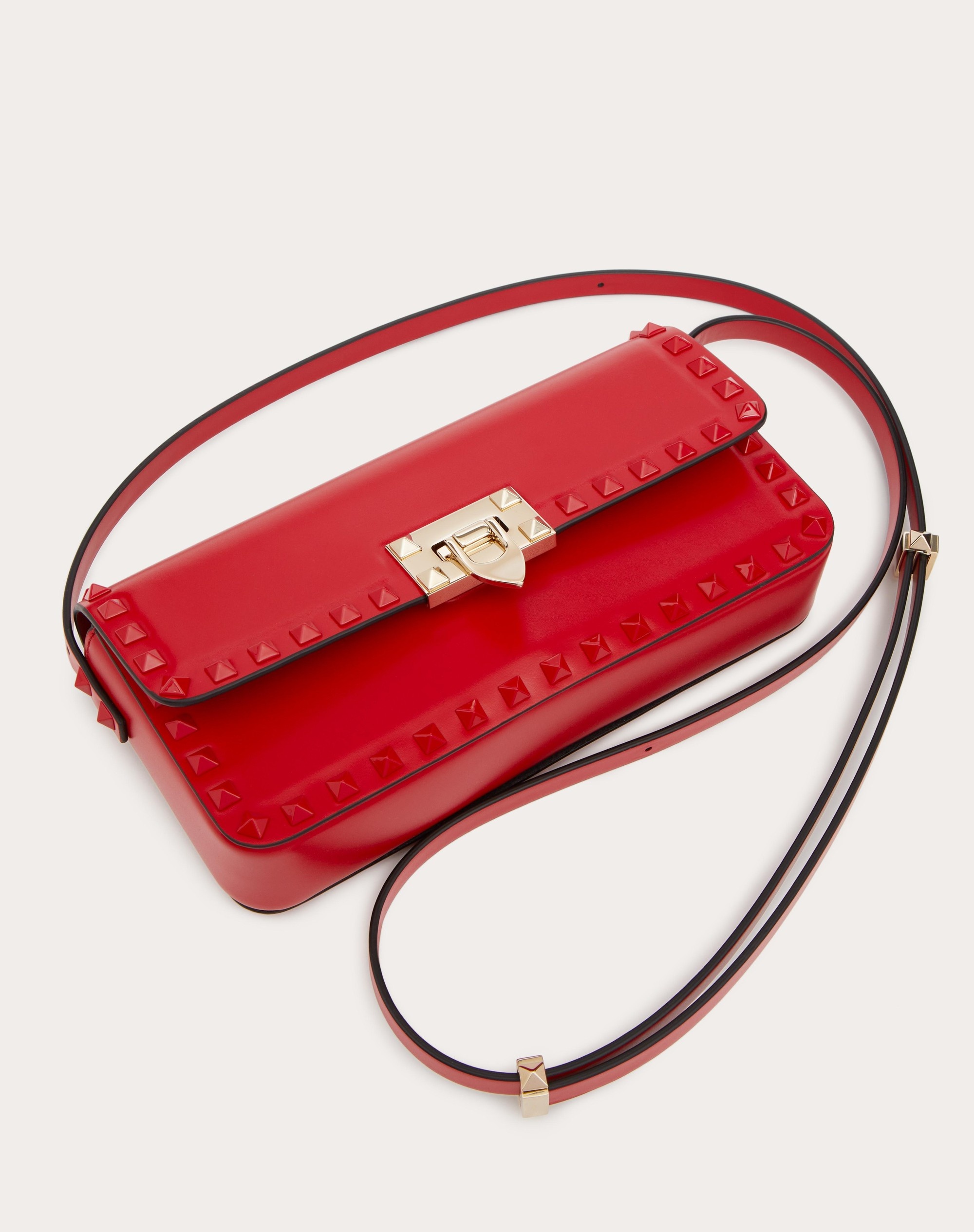 ROCKSTUD23 E/W SMOOTH CALFSKIN SHOULDER BAG - 6