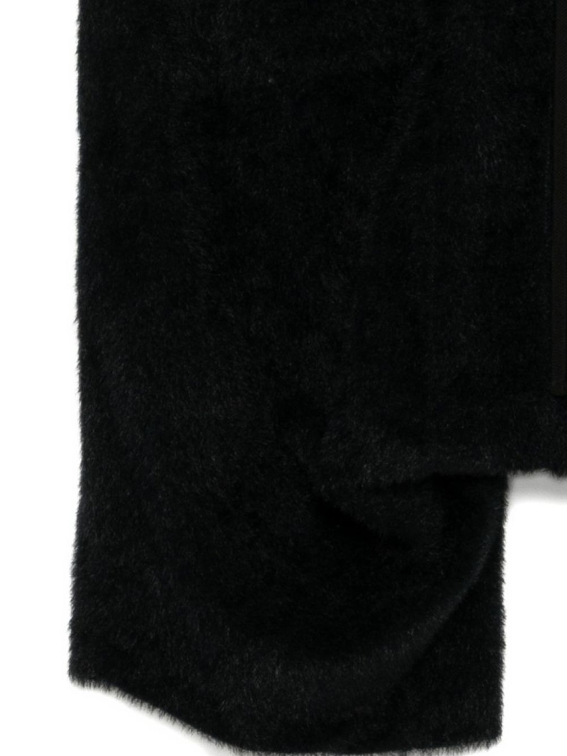 Julius drop-crotch short outlook