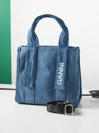 【関税＆送料込み】Ganni Bags GANNI ガニー / KNOT MINI FLAP OVER BAG | TRENTオンライン