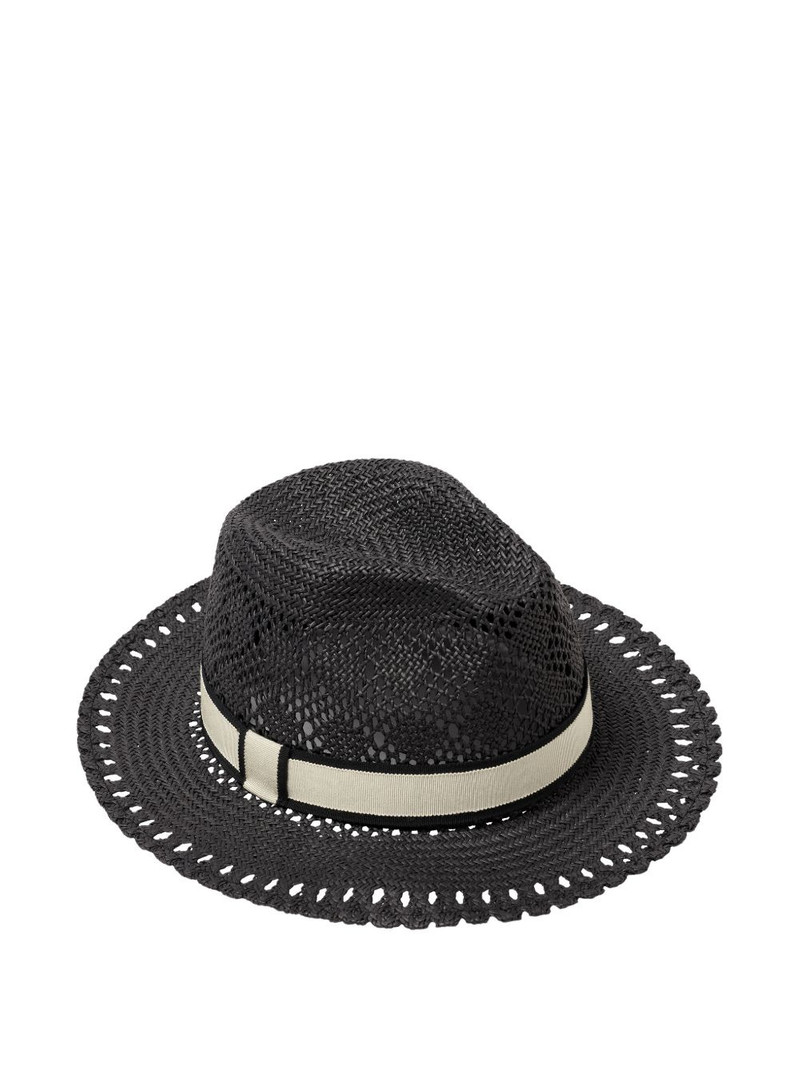 Alejandro hat 1