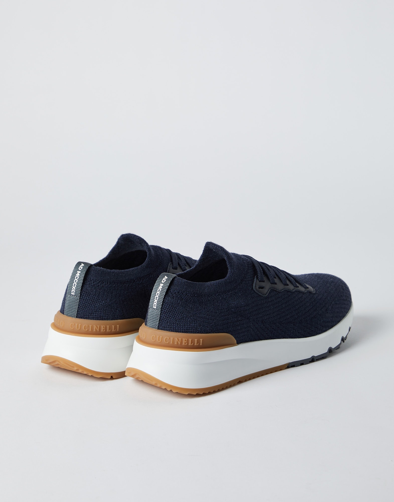 Wool knit and semi-polished calfskin runners with warm inner lining - 2