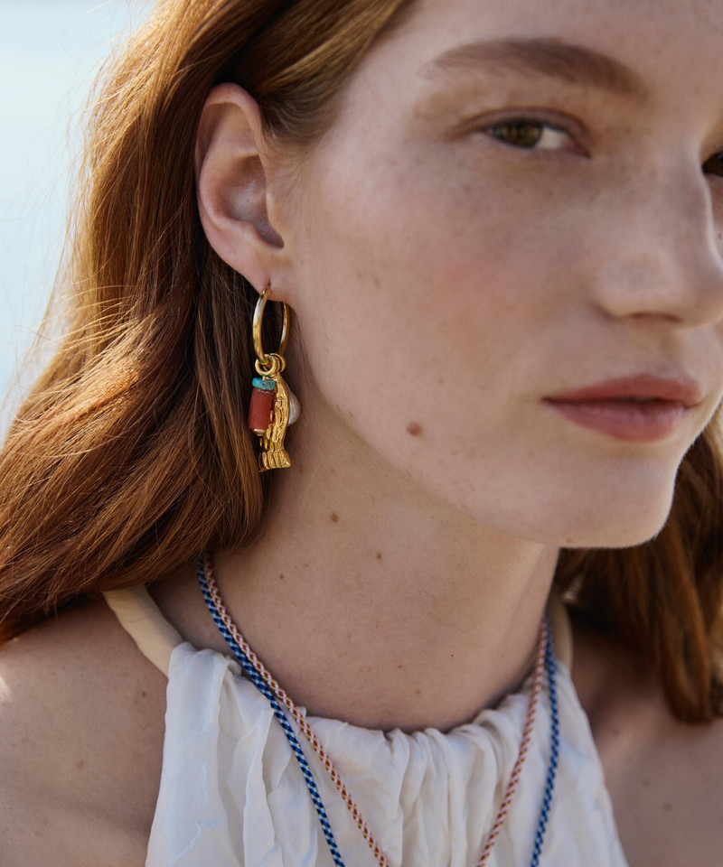 LIZZIE FORTUNATO Gold-Plated Minnow Hoop Earrings outlook