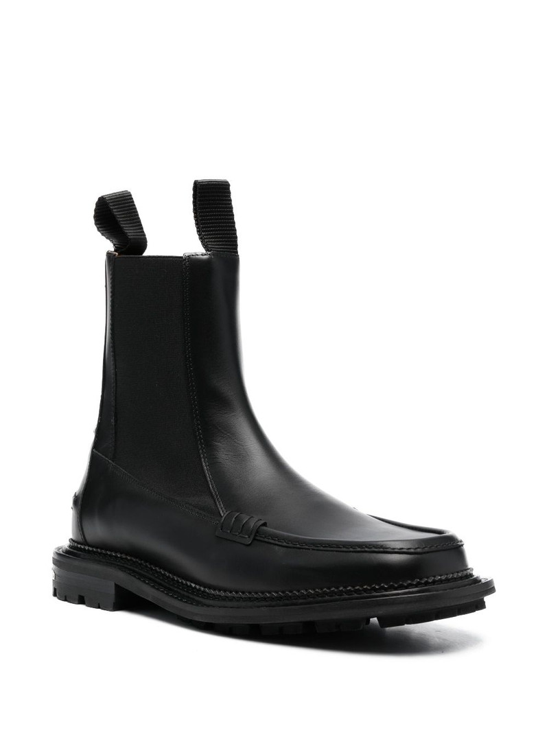 TOGA VIRILIS charm-detail ankle leather boots outlook
