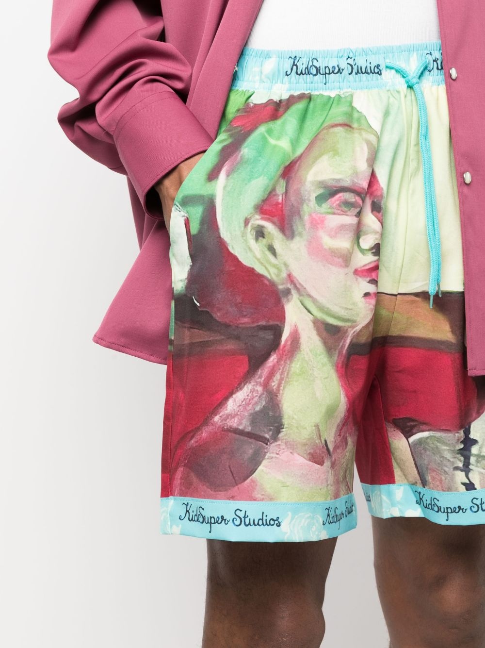 illustration-print Bermuda shorts - 5
