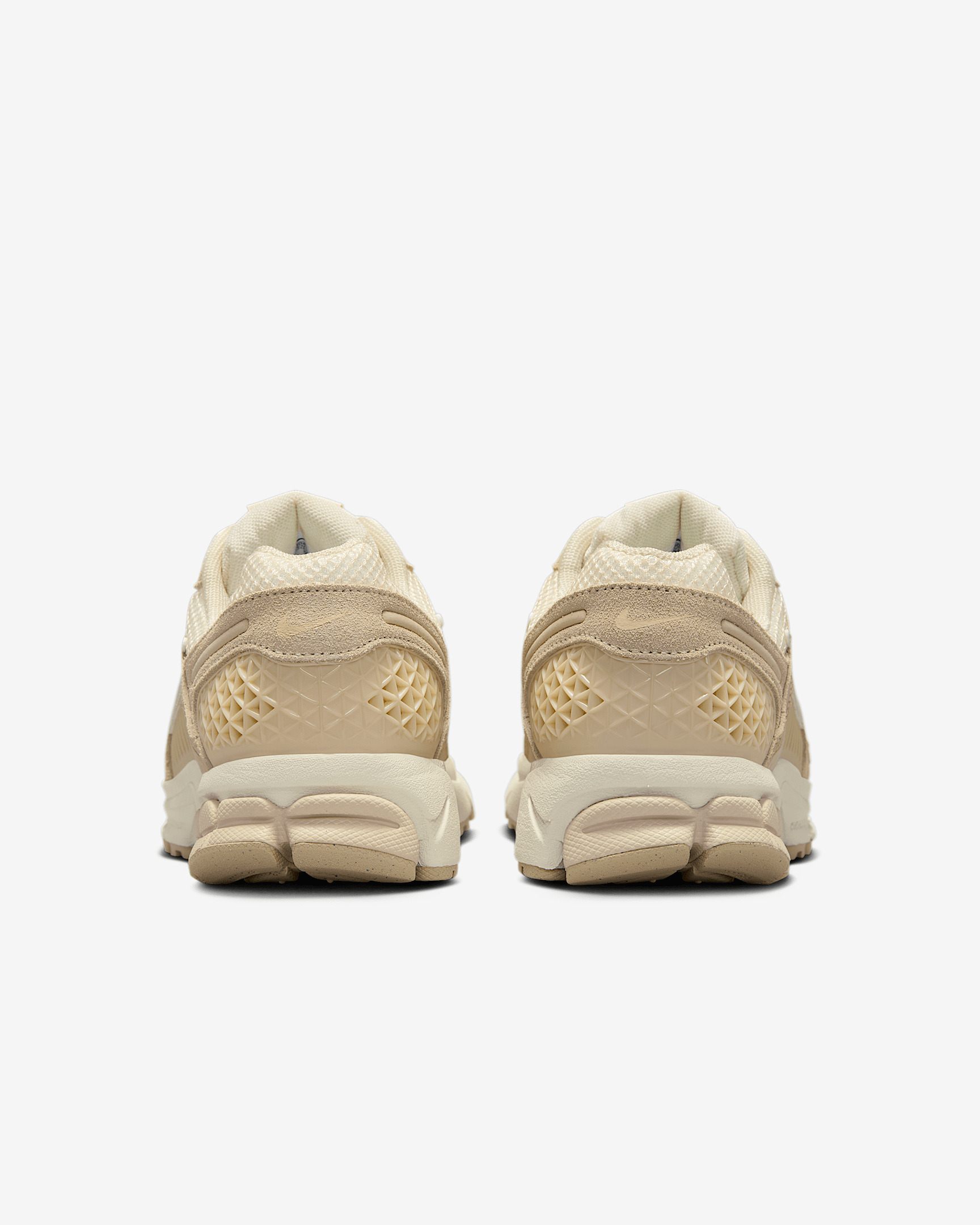 Nike Zoom Vomero 5 Women's Shoe - 6