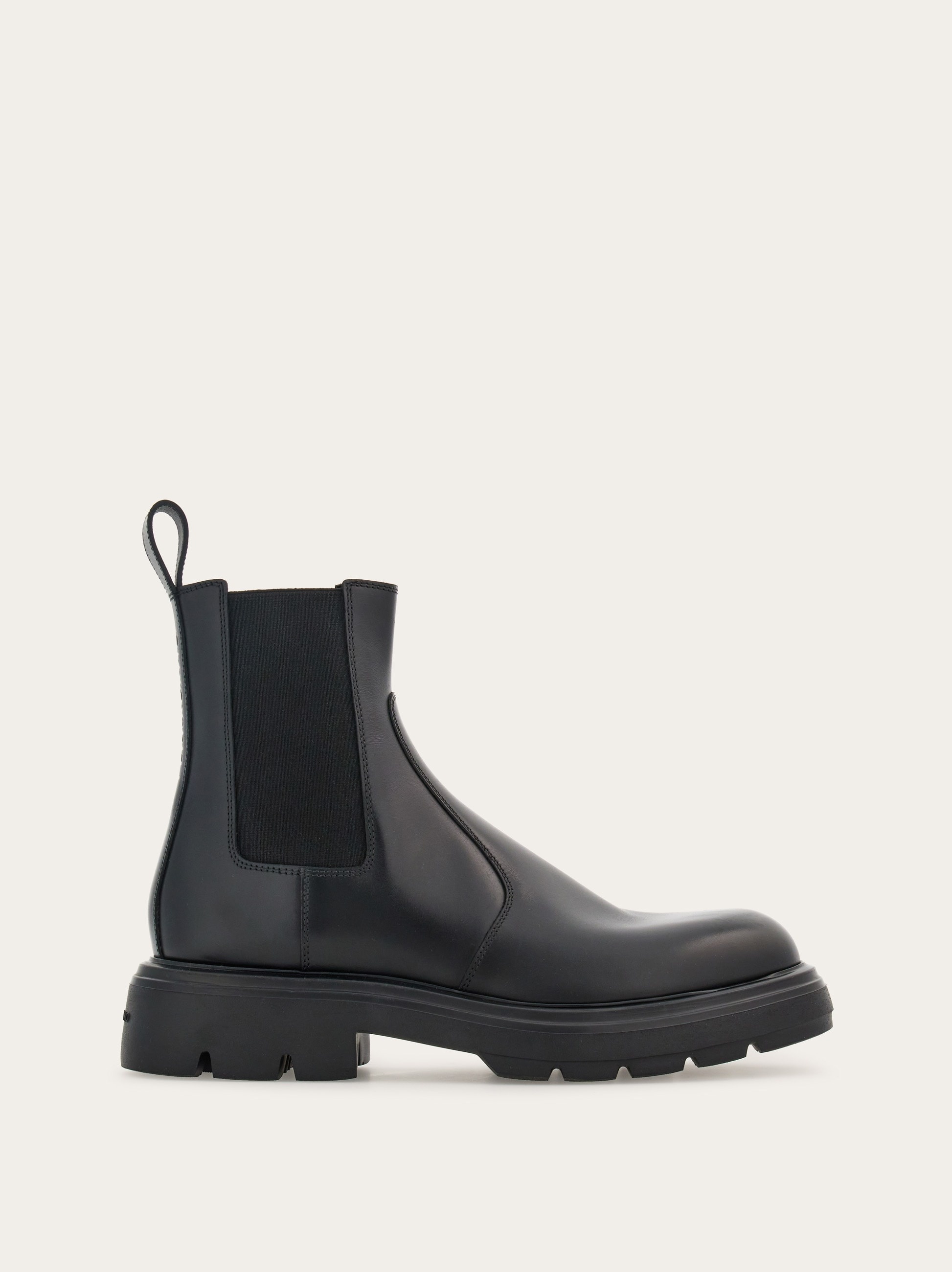 Chelsea boot with chunky sole - 1