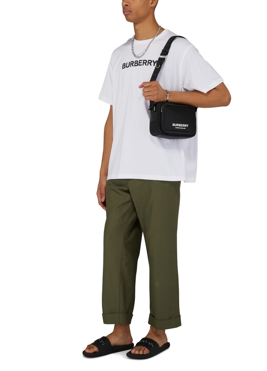 Burberry Logo Print Nylon Crossbody Bag ショルダーバッグ Burberry Logo Print Nylon Crossbody Bag Black in Polyamide