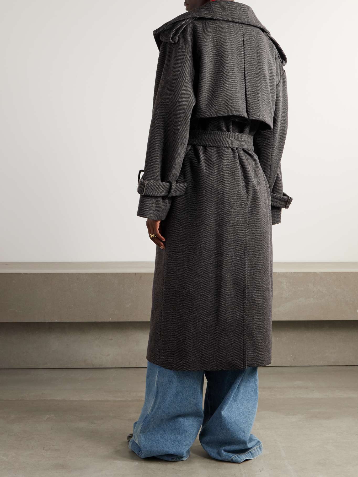 Oversized belted herringbone wool-blend coat - 4