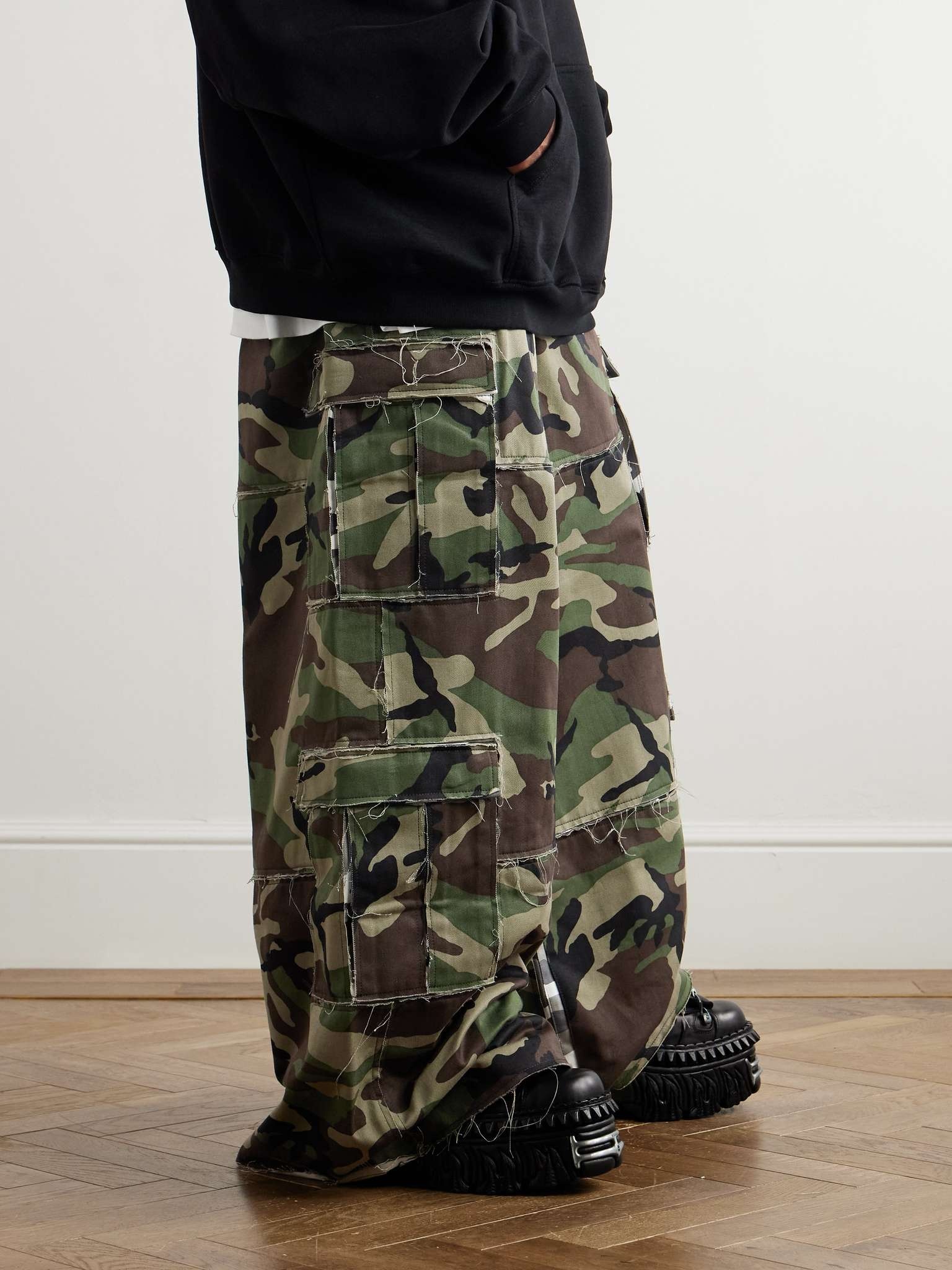 Wide-Leg Patchwork Camouflage-Print Cotton-Canvas Cargo Trousers - 5