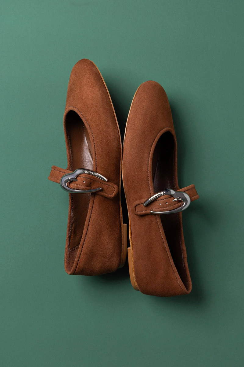 Larroudé Verona Ballet Flat In Burnt Umber Suede outlook