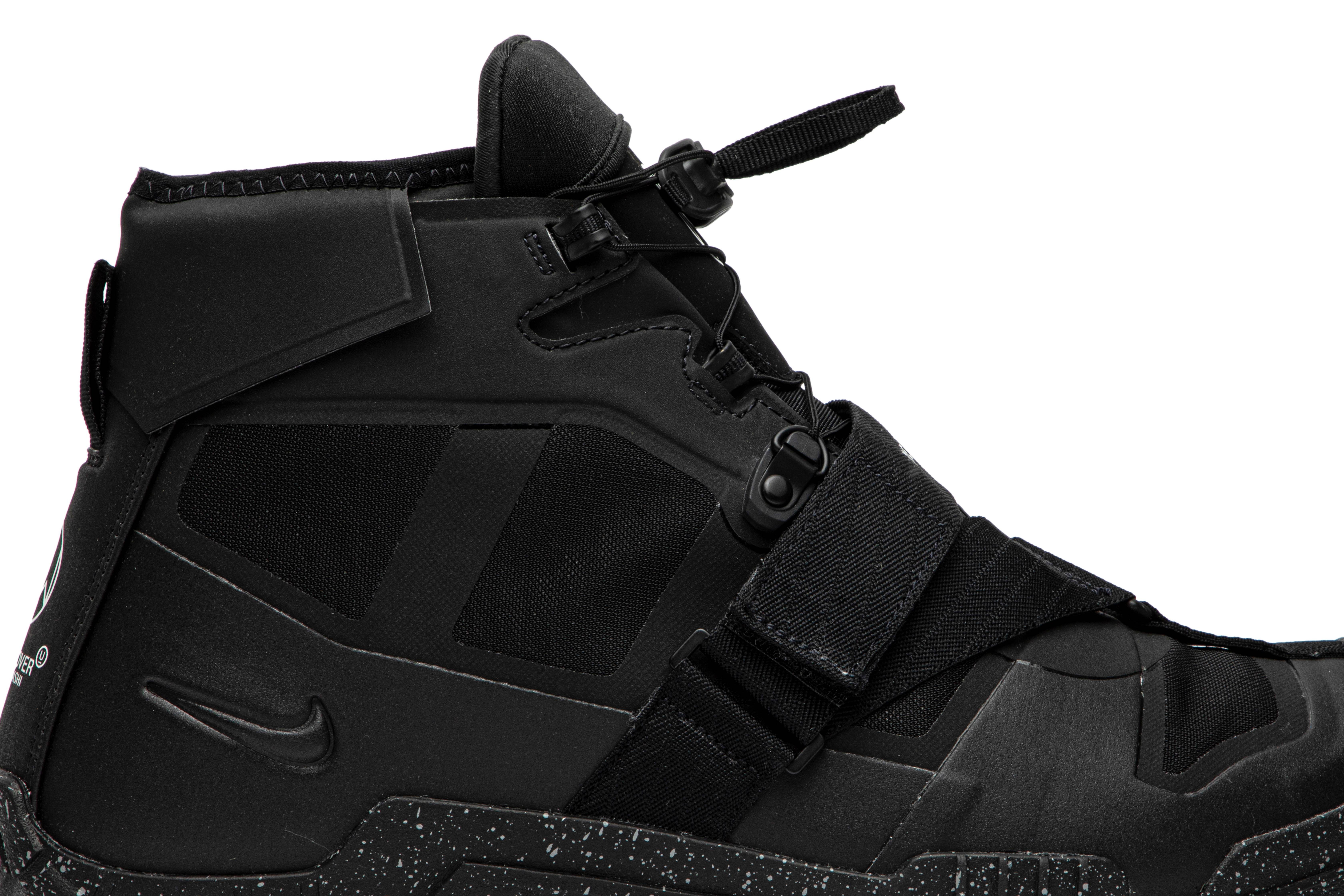 Undercover x SFB Mountain 'Black' - 2