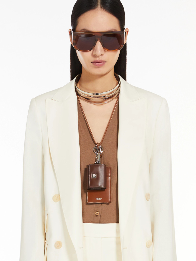 EASYHOLDER Leather badge holder - AMBER BROWN 3