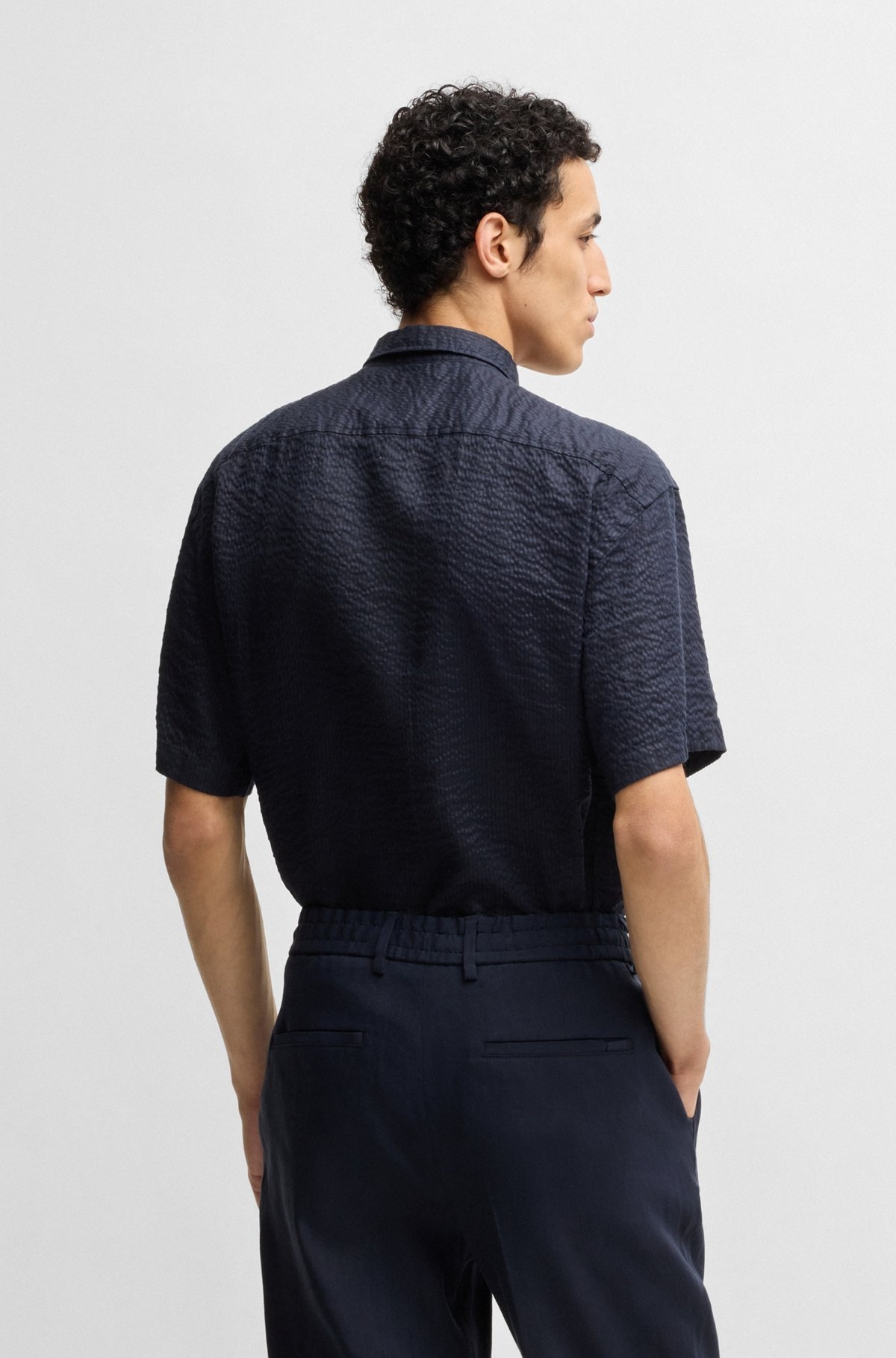 RELAXED-FIT SHIRT IN ITALIAN LINEN SEERSUCKER - 5