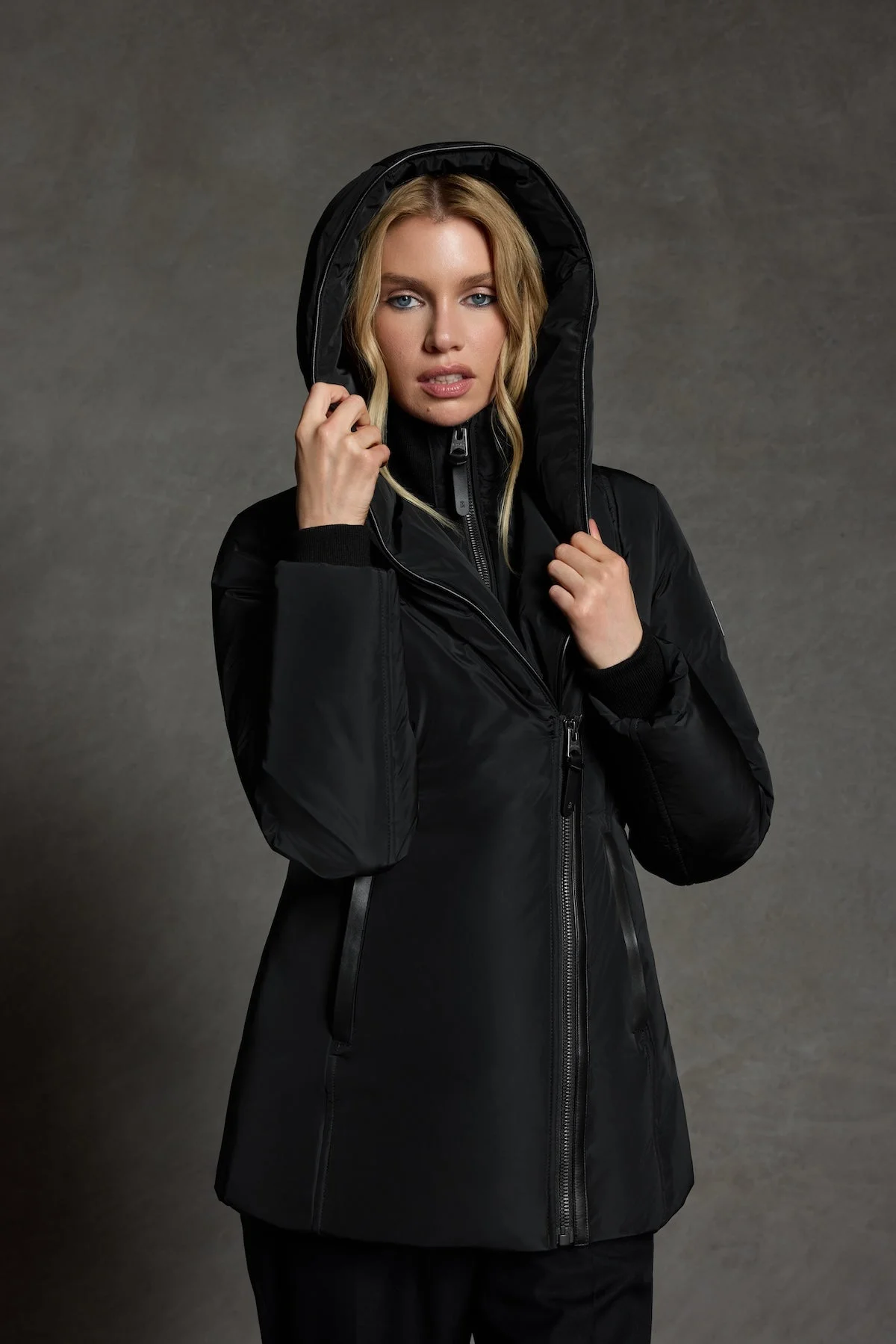 ADALI-NFR Down coat with Signature Mackage Collar - 1